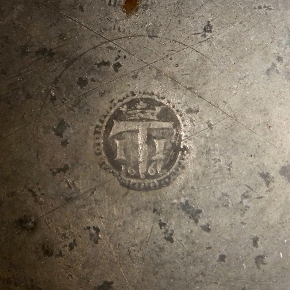 Charles II pewter flat lid tankard