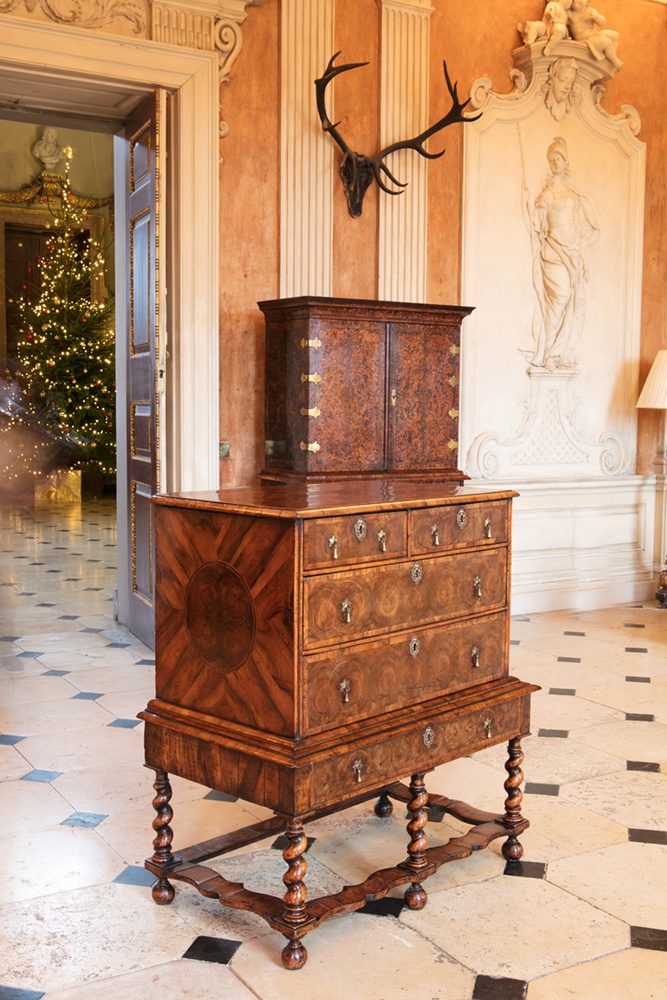 17th-Century William and Mary Olive Oyster Chest of Drawers on Stand