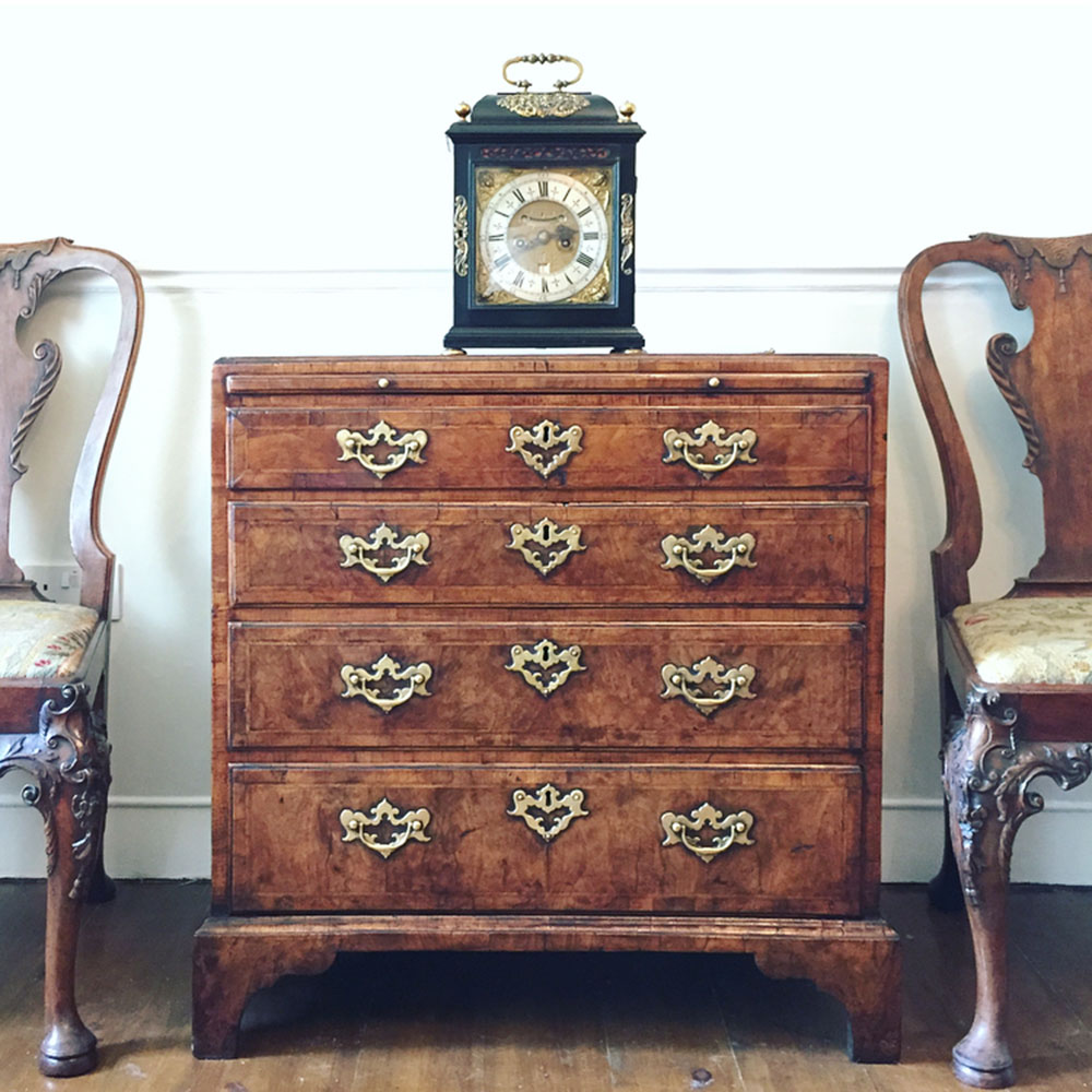 George I ‘Caddy’ Topped Figured Walnut Chest