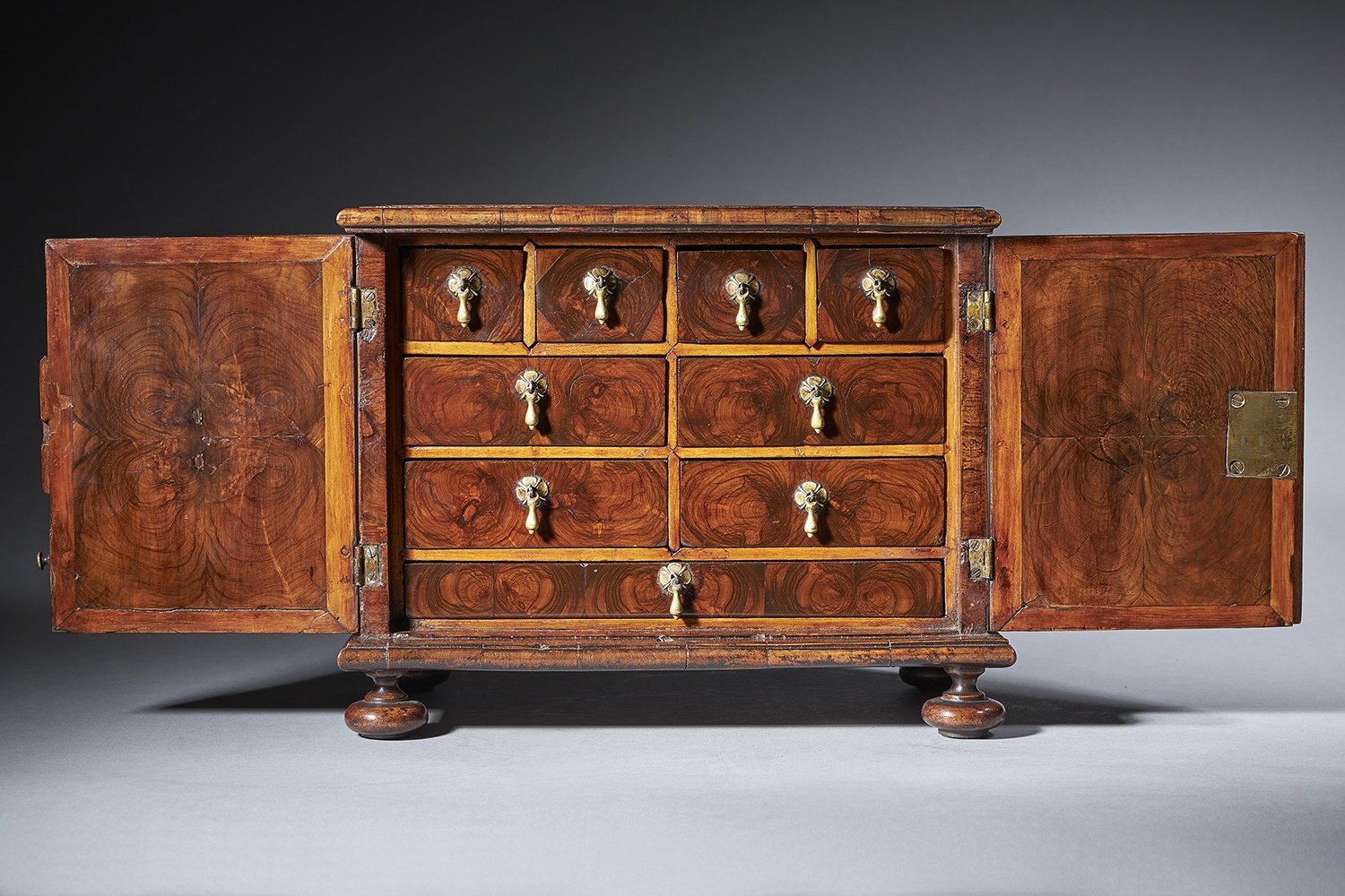 17th-Century miniature table cabinet 5