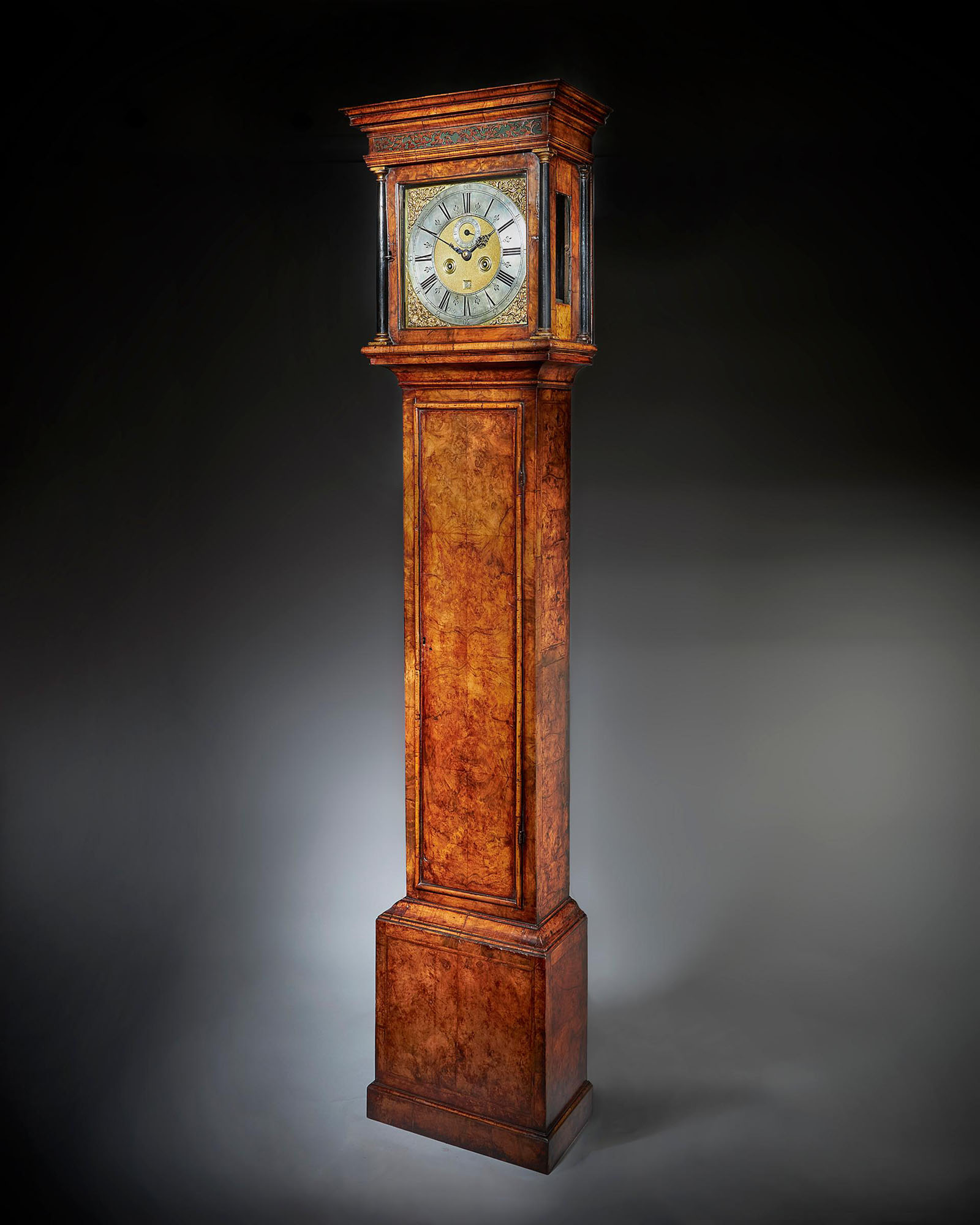 A Fine 18th-century Queen Anne Burr Walnut Eight-Day Longcase Clock 1