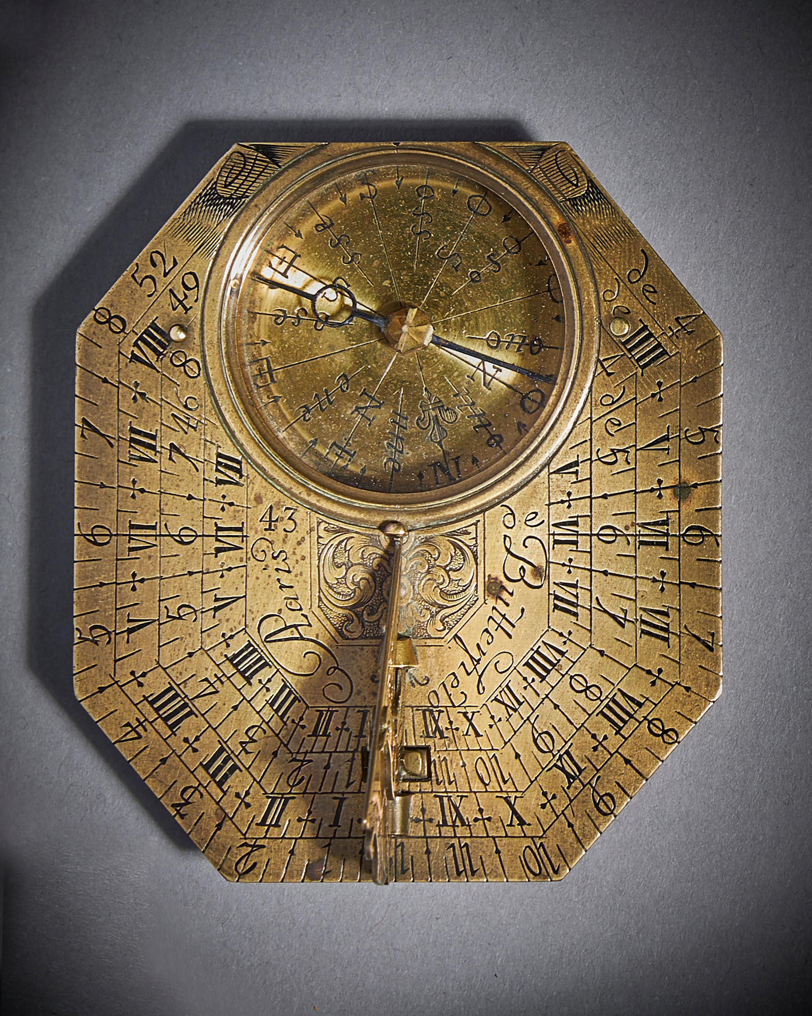 Fine Brass Pocket Sundial and Compass by Michael Butterfield Paris, circa 1700 2