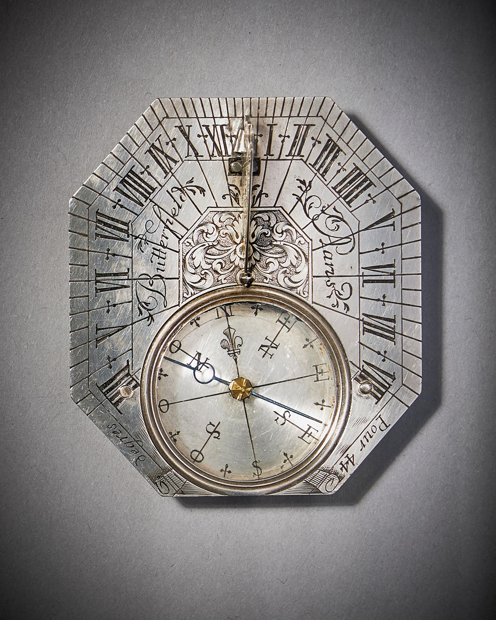 Rare Silver Pocket Sundial and Compass by Michael Butterfield, Paris, circa 1700 2
