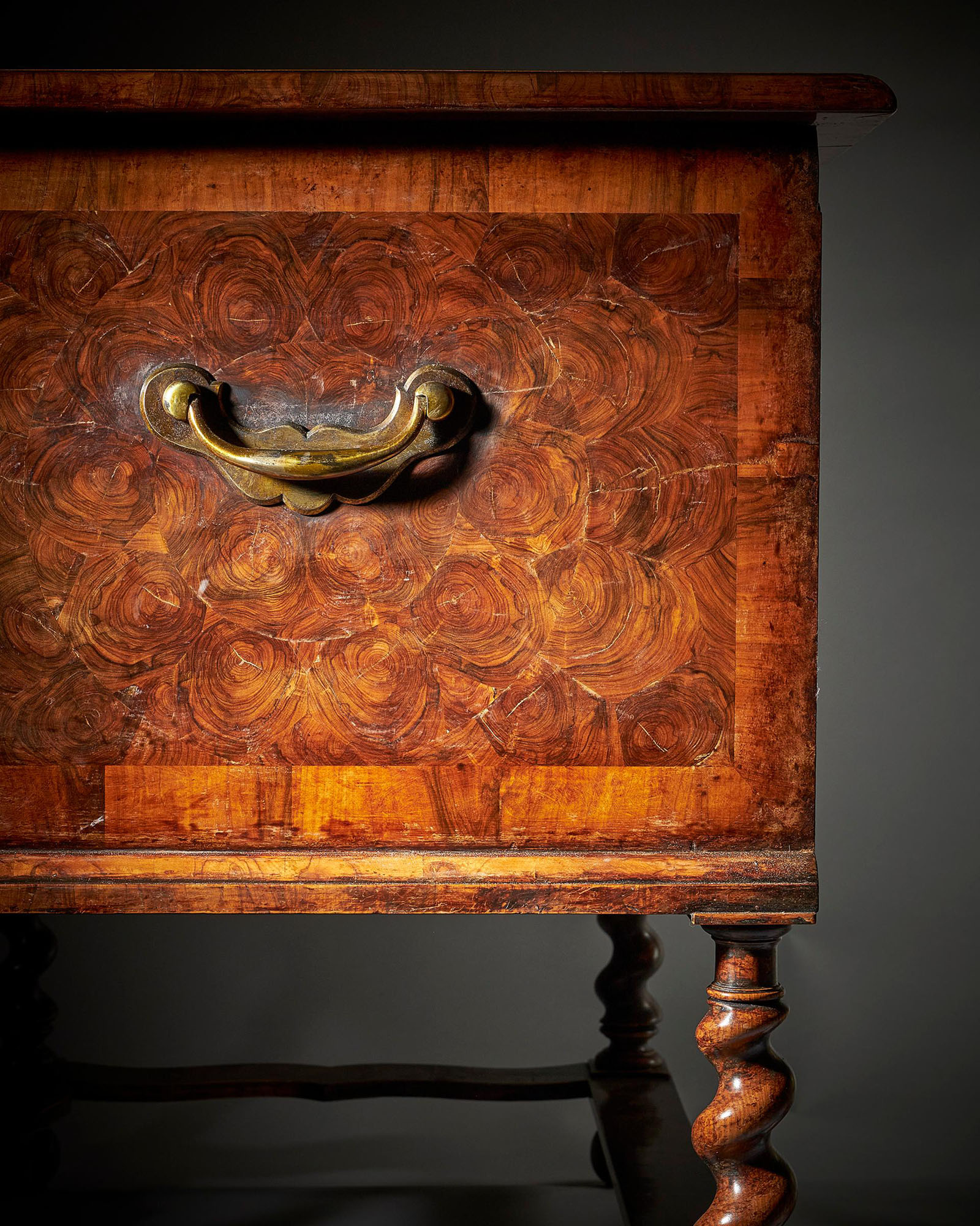 A fine and extremely rare 17th century William and Mary baroque olive oyster chest on stand or 'table box', circa 1675-1690. 9