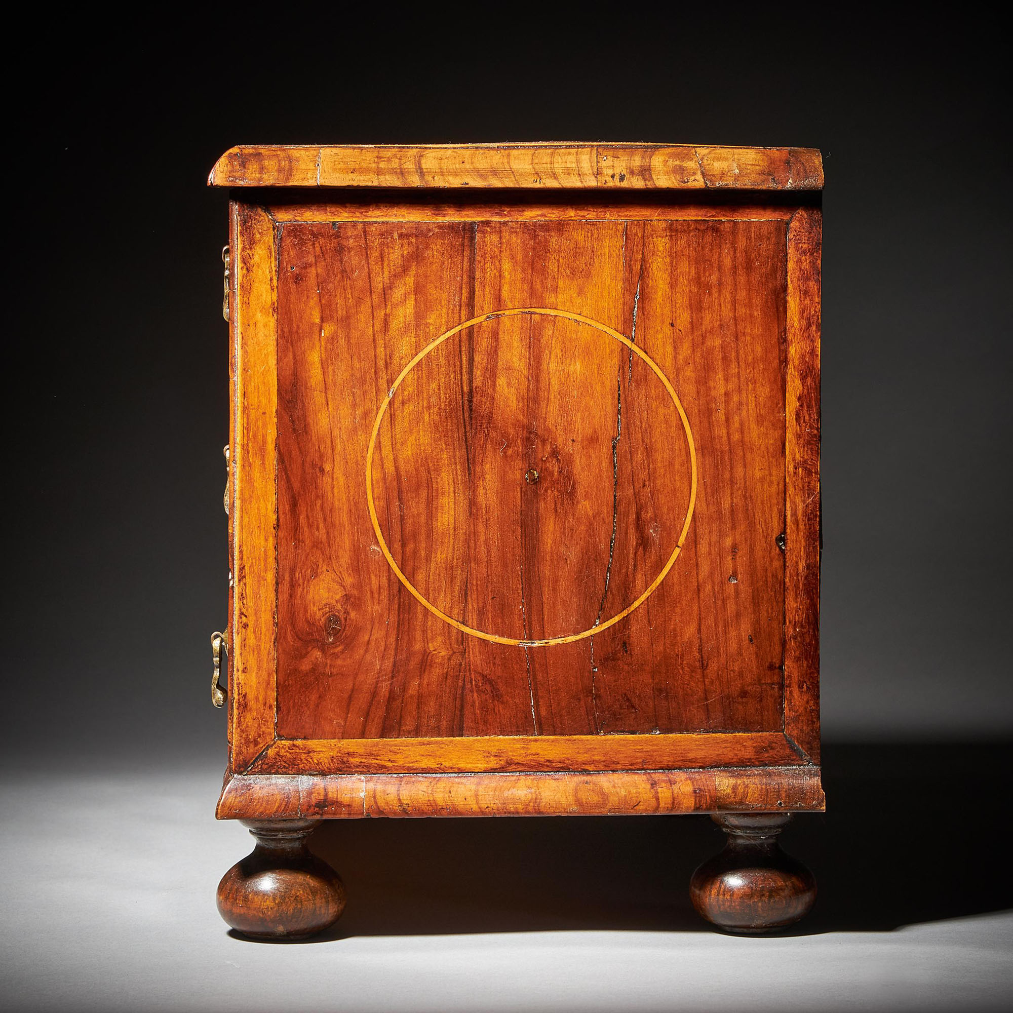 Miniature William and Mary Diminutive Olive Oyster Chest C.1688-1702 5