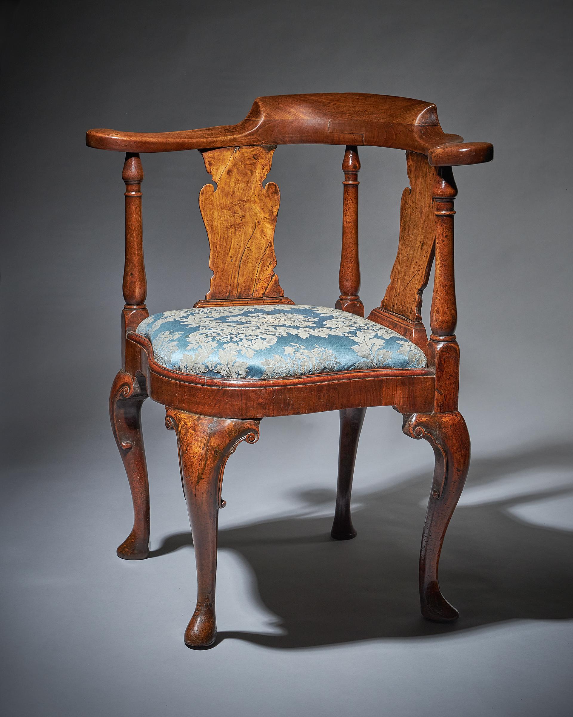 Queen Anne Period Walnut Corner Chair Circa 1702-1714 2