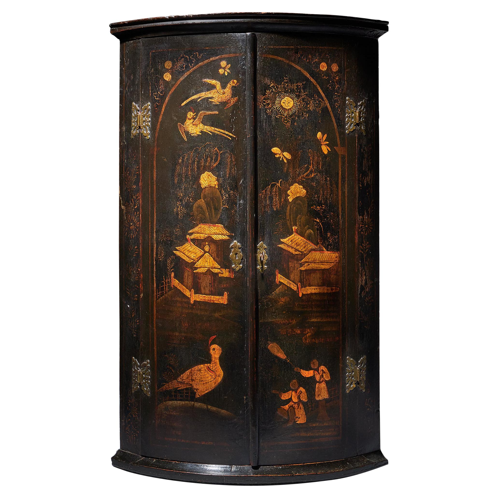 Early 18th Century Queen Anne/George I Japanned Chinoiserie Corner Cupboard