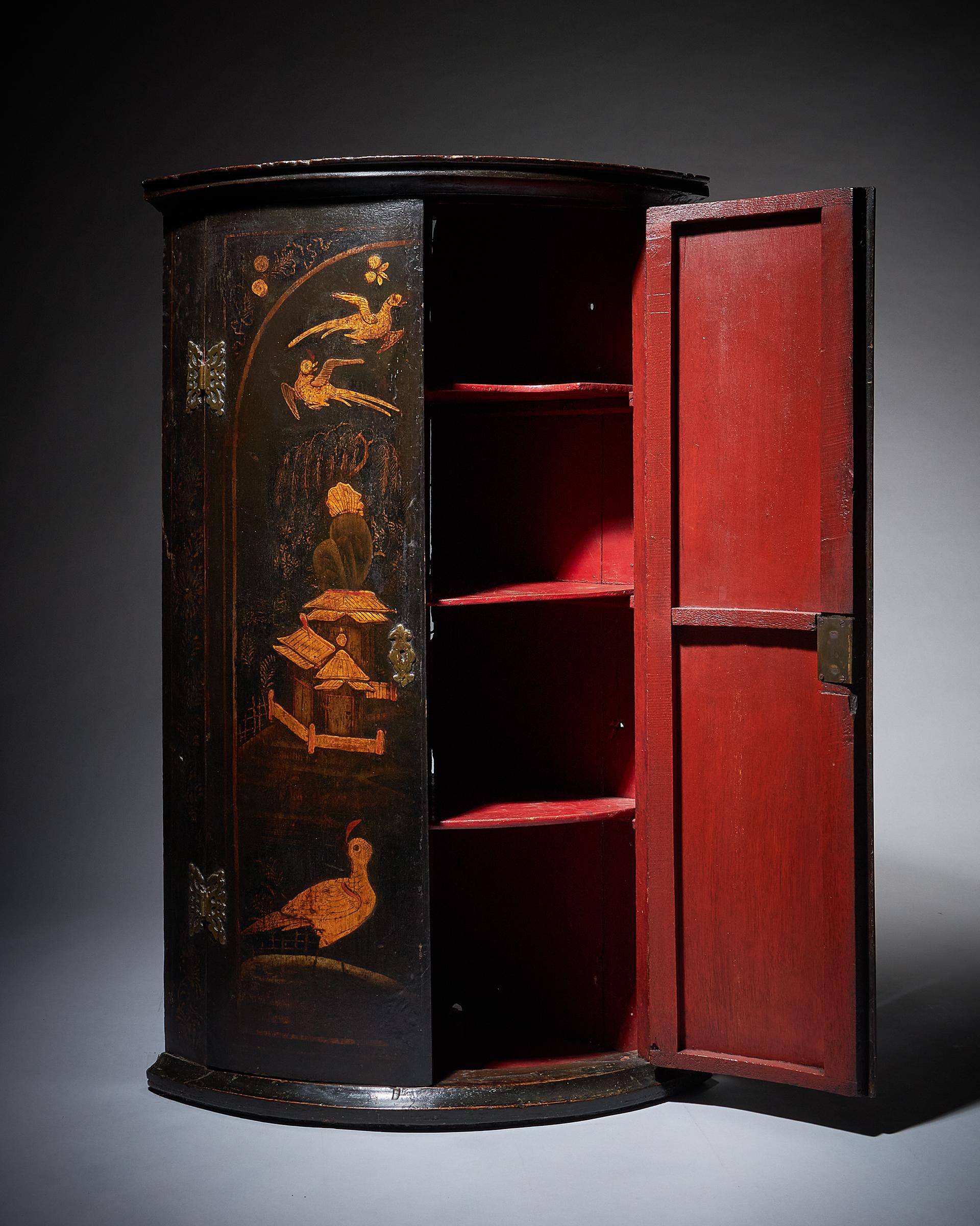 Early 18th Century Queen Anne/George I Japanned Chinoiserie Corner Cupboard 2
