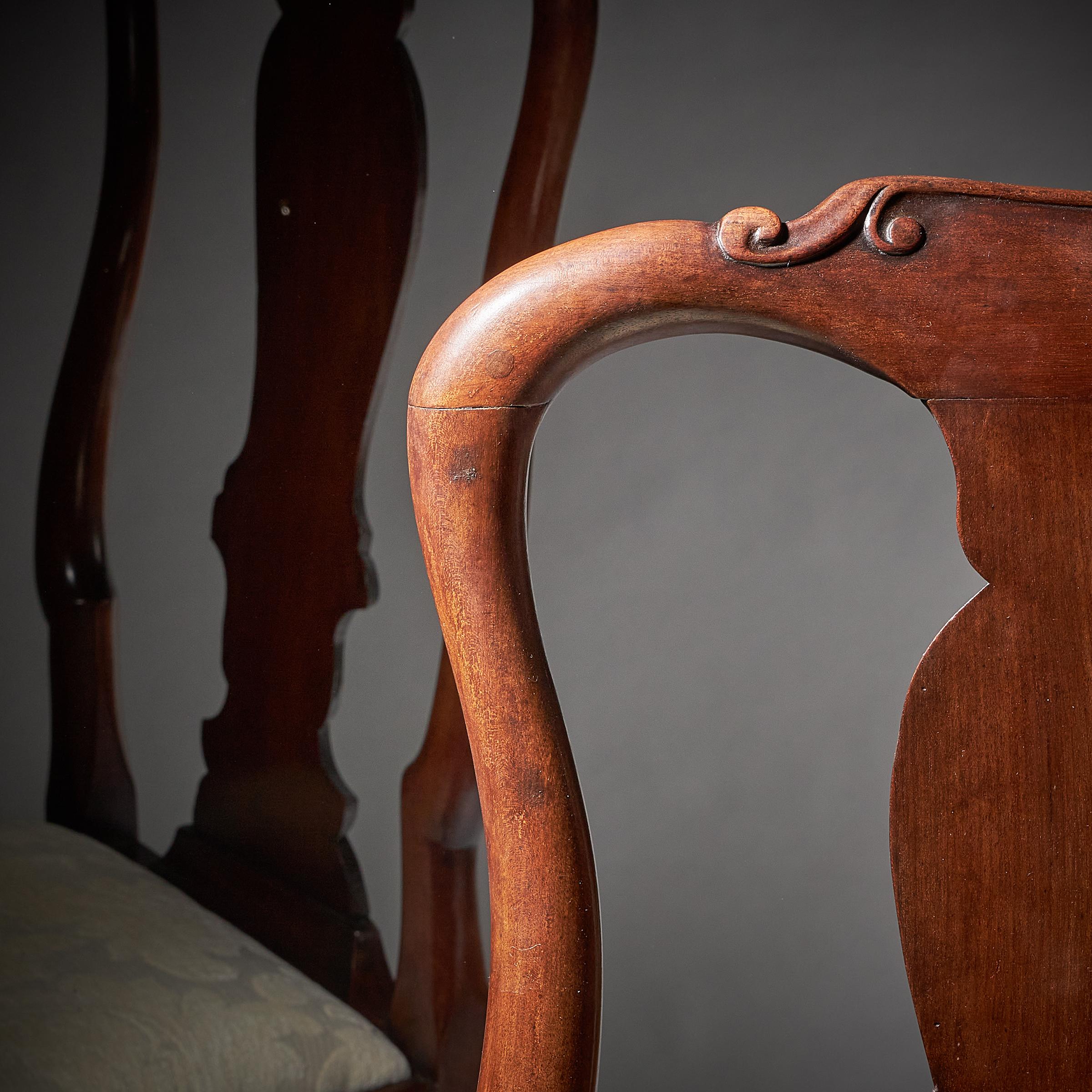 Pair of George I 18th Century Carved Mahogany Chairs, Circa 1720 5