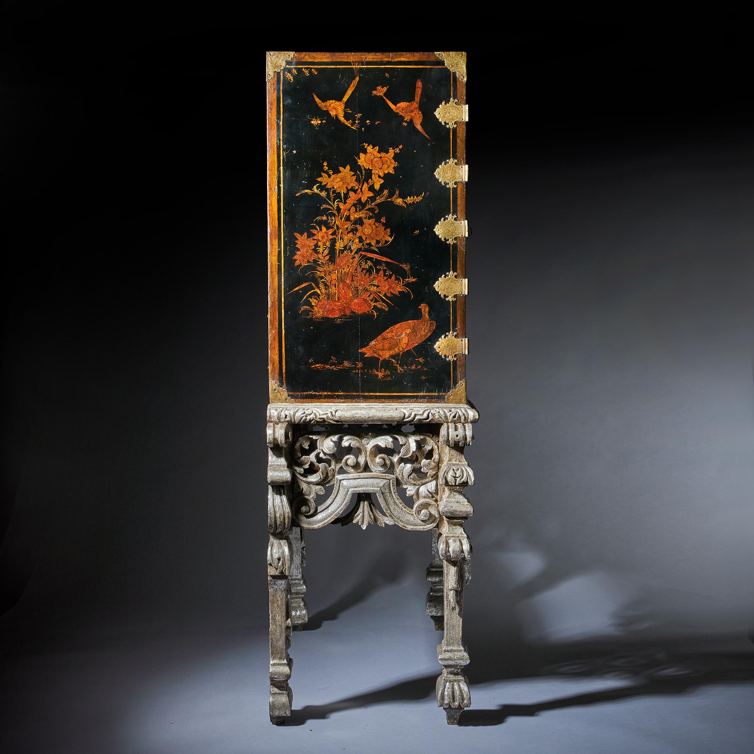 17th Century William and Mary Japanned Cabinet on Original Silver Gilt Stand 7