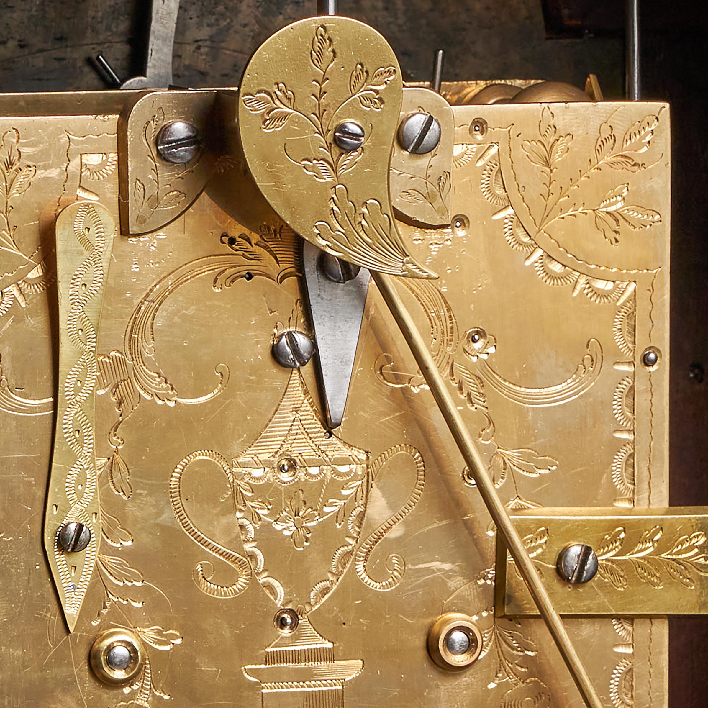 18th Century George III Figured Mahogany Three Pad Striking Bracket Clock 6