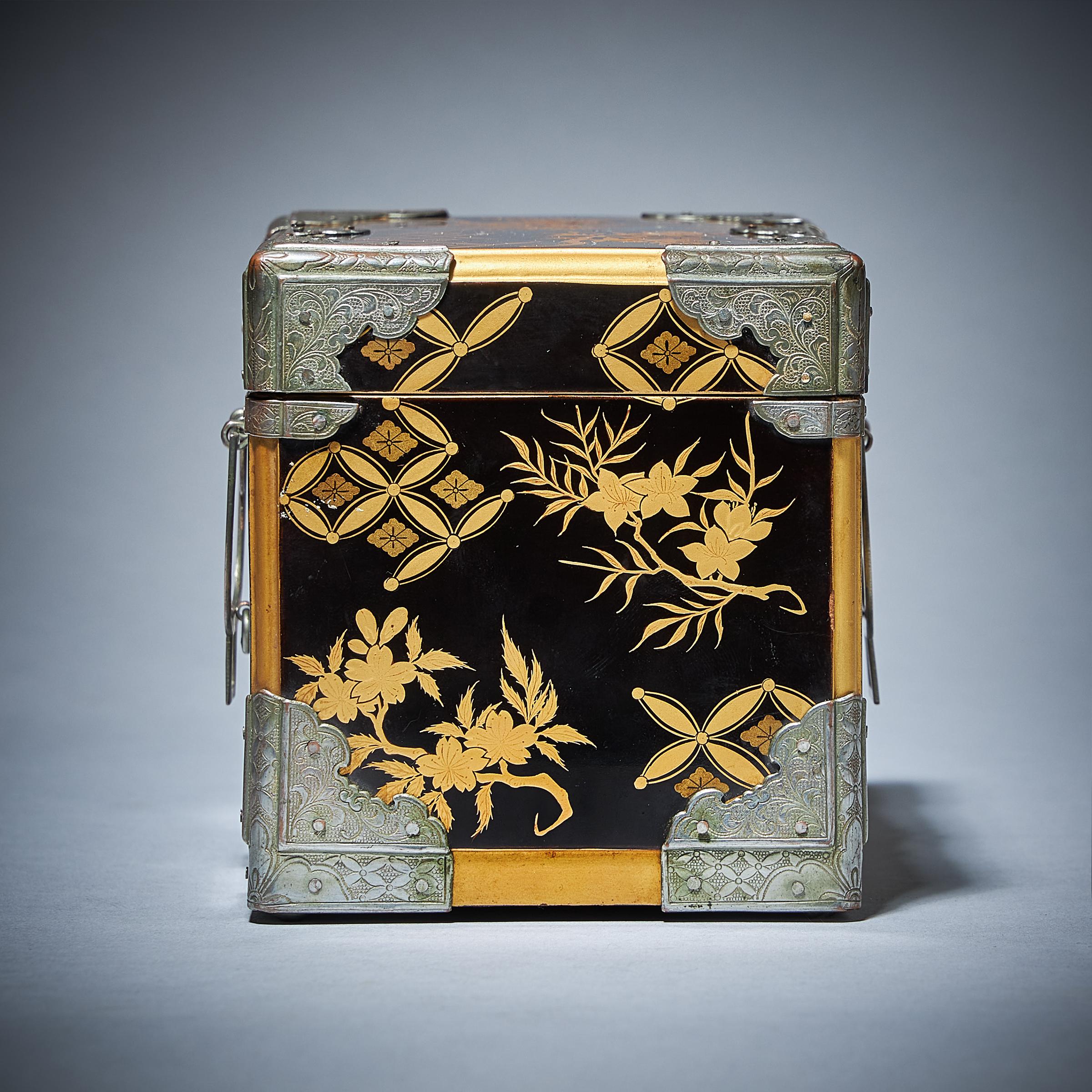 Miniature Hasamibako Travelling Chest Edo Period Late 18th Early 19th century 3
