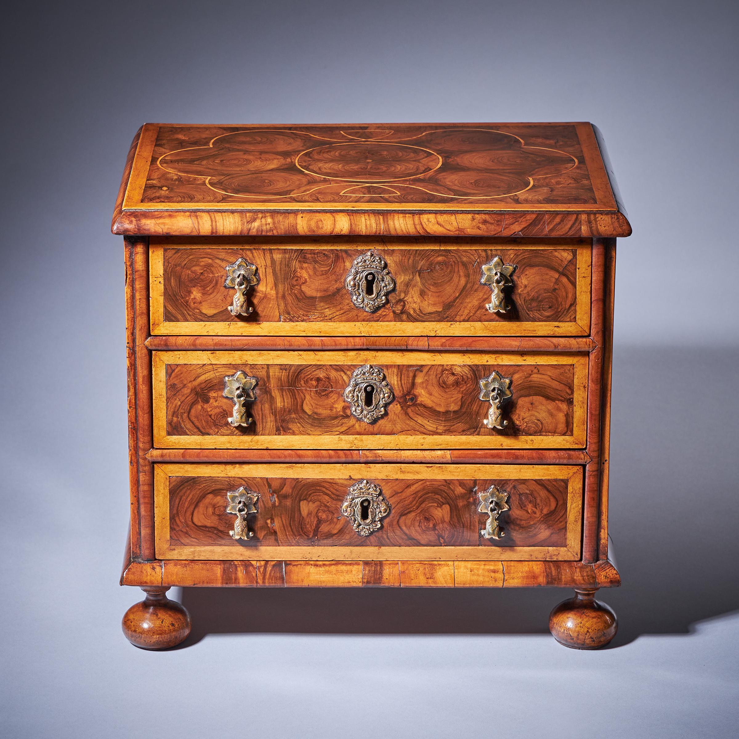 Miniature William and Mary 17th Century Diminutive Olive Oyster Chest, C.1690 2