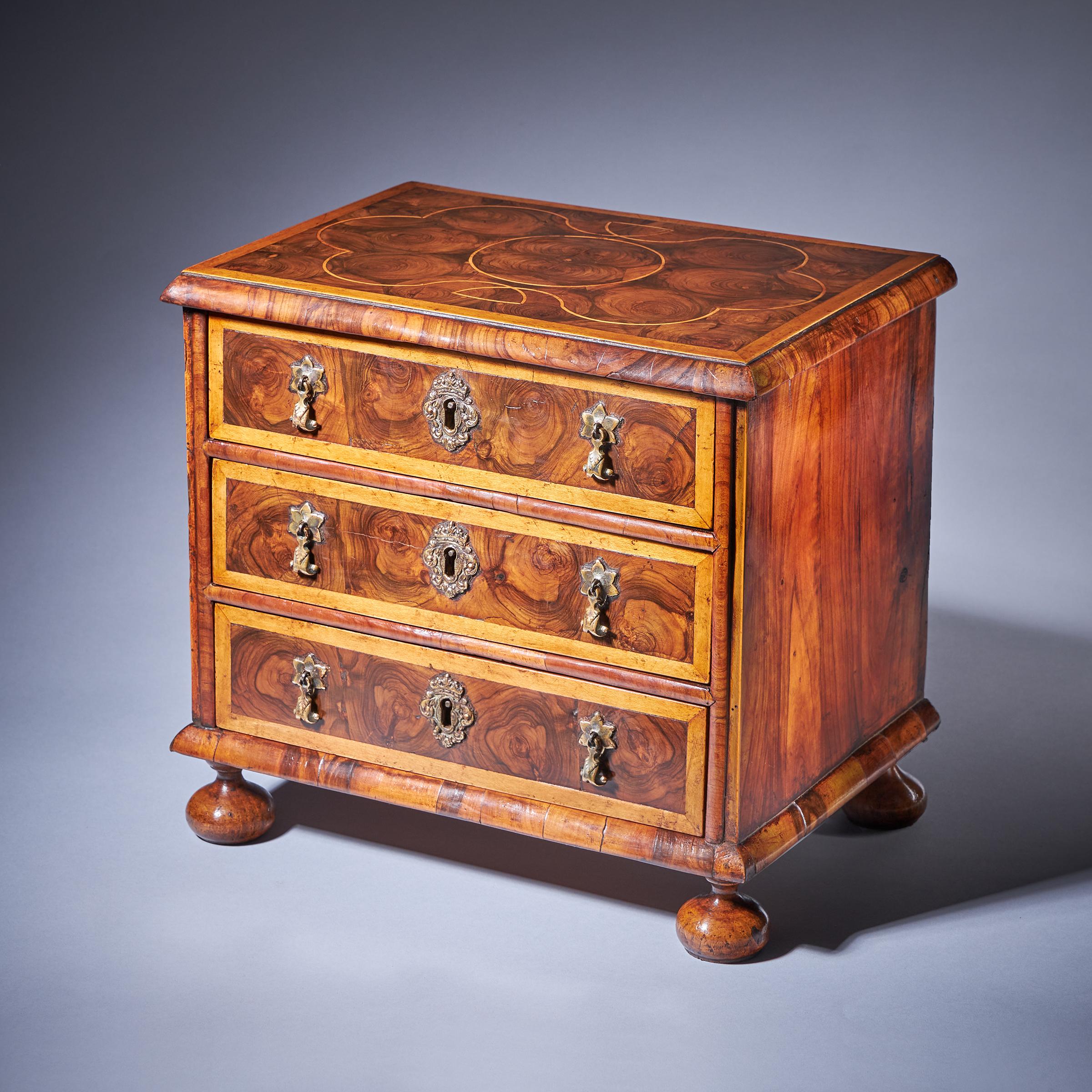 Miniature William and Mary 17th Century Diminutive Olive Oyster Chest, C.1690 3