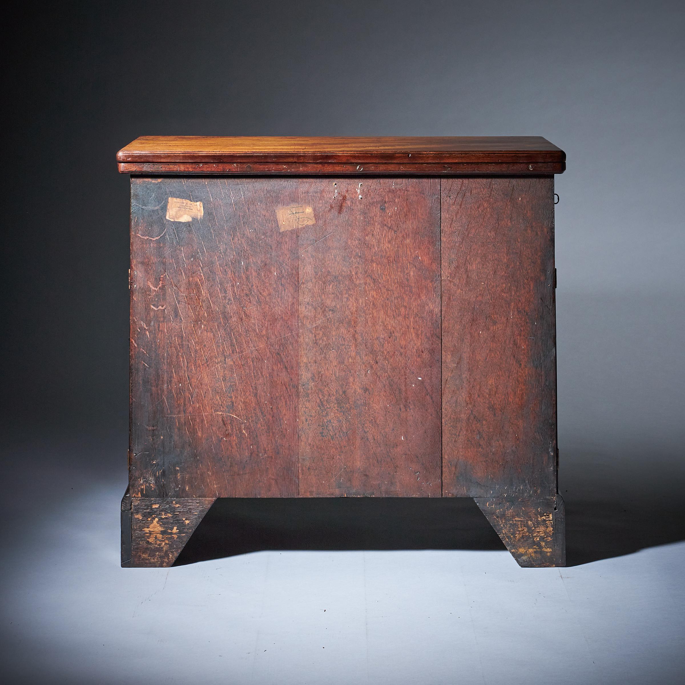 Unique 18th Century George II 'Dummy' Fronted Mahogany Bachelors Chest 7