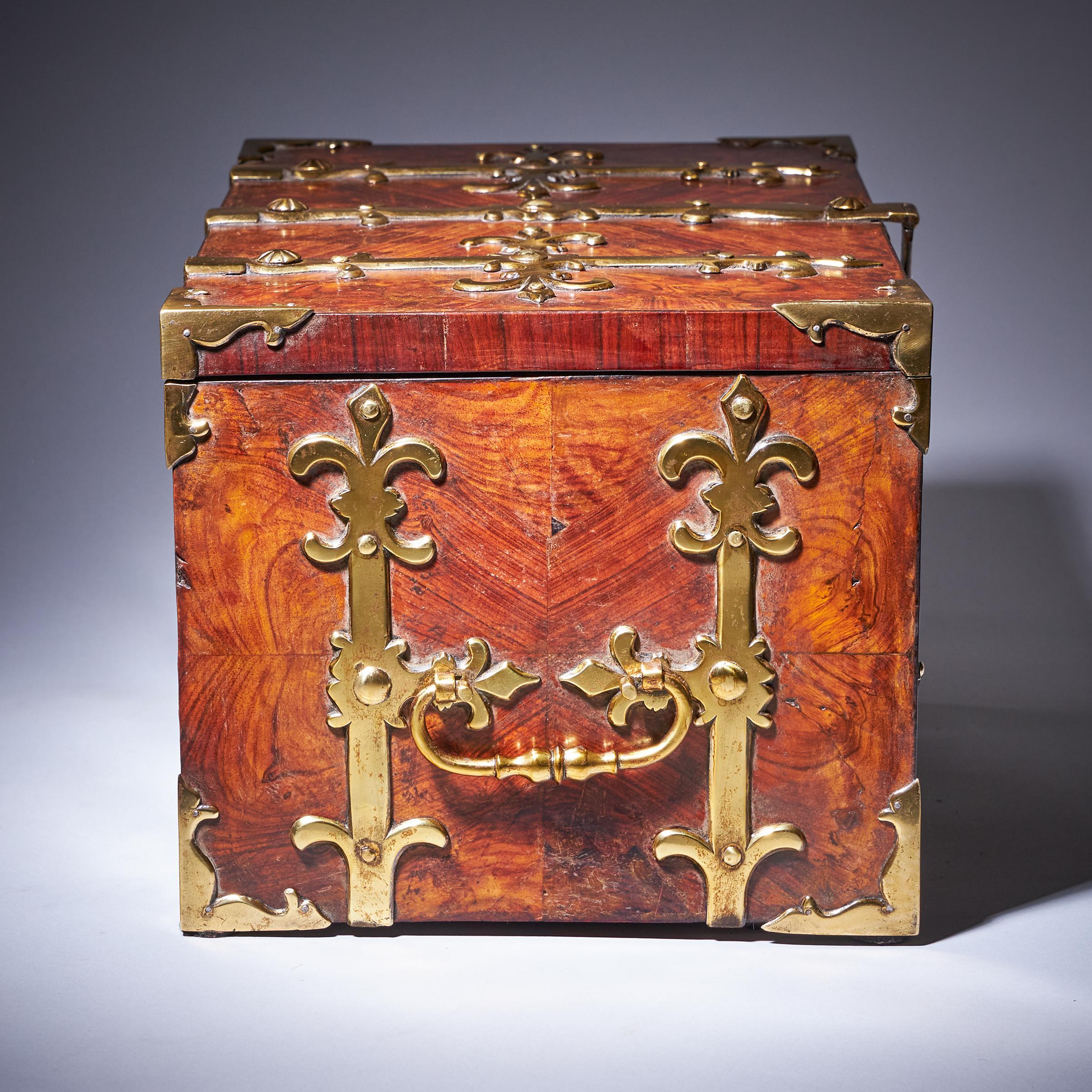 17th-Century Diminutive William and Mary Kingwood Strongbox or Coffre Fort, C. 1690. 3