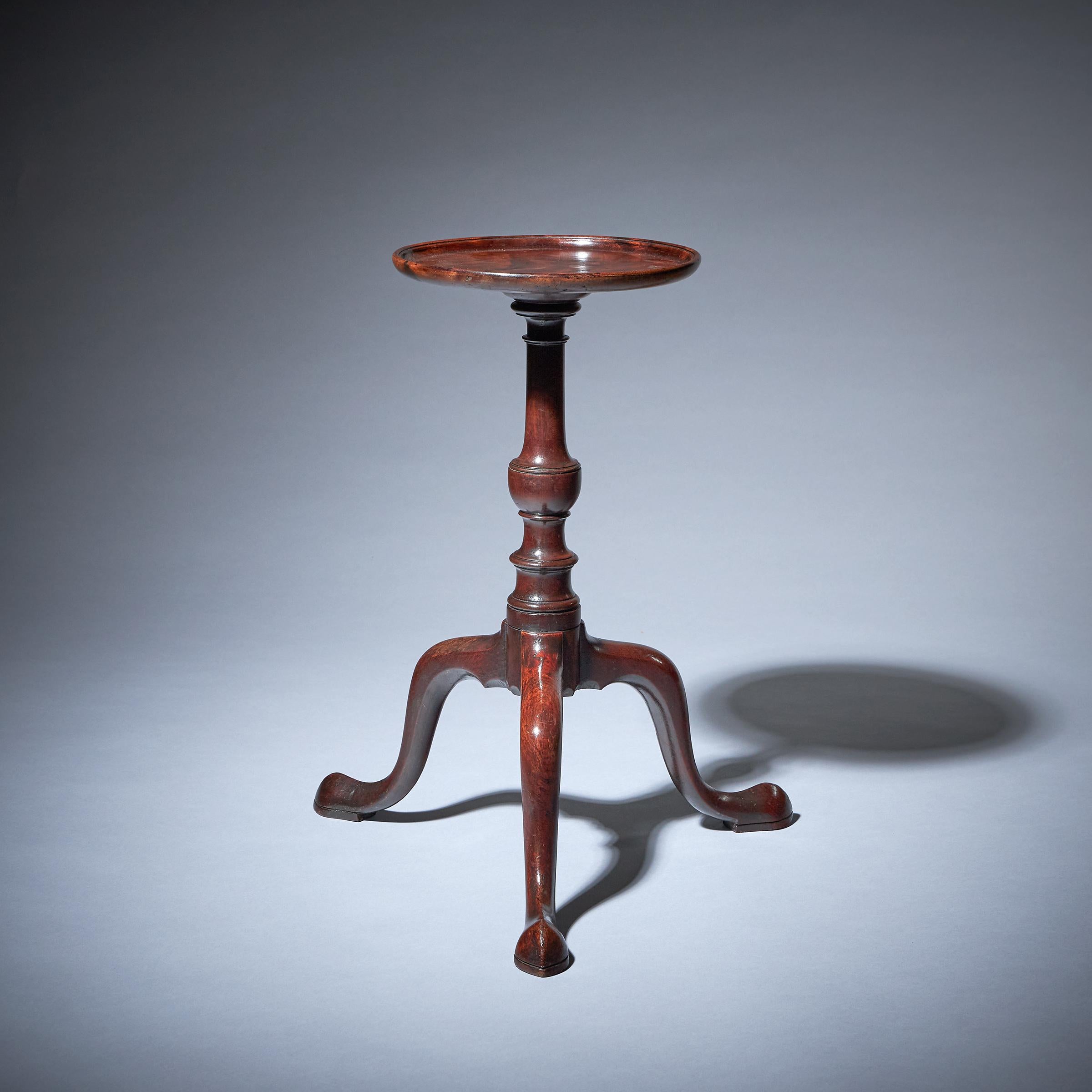 Georgian 18th Century Mahogany Kettle Stand/Wine Table of Diminutive Proportions 1