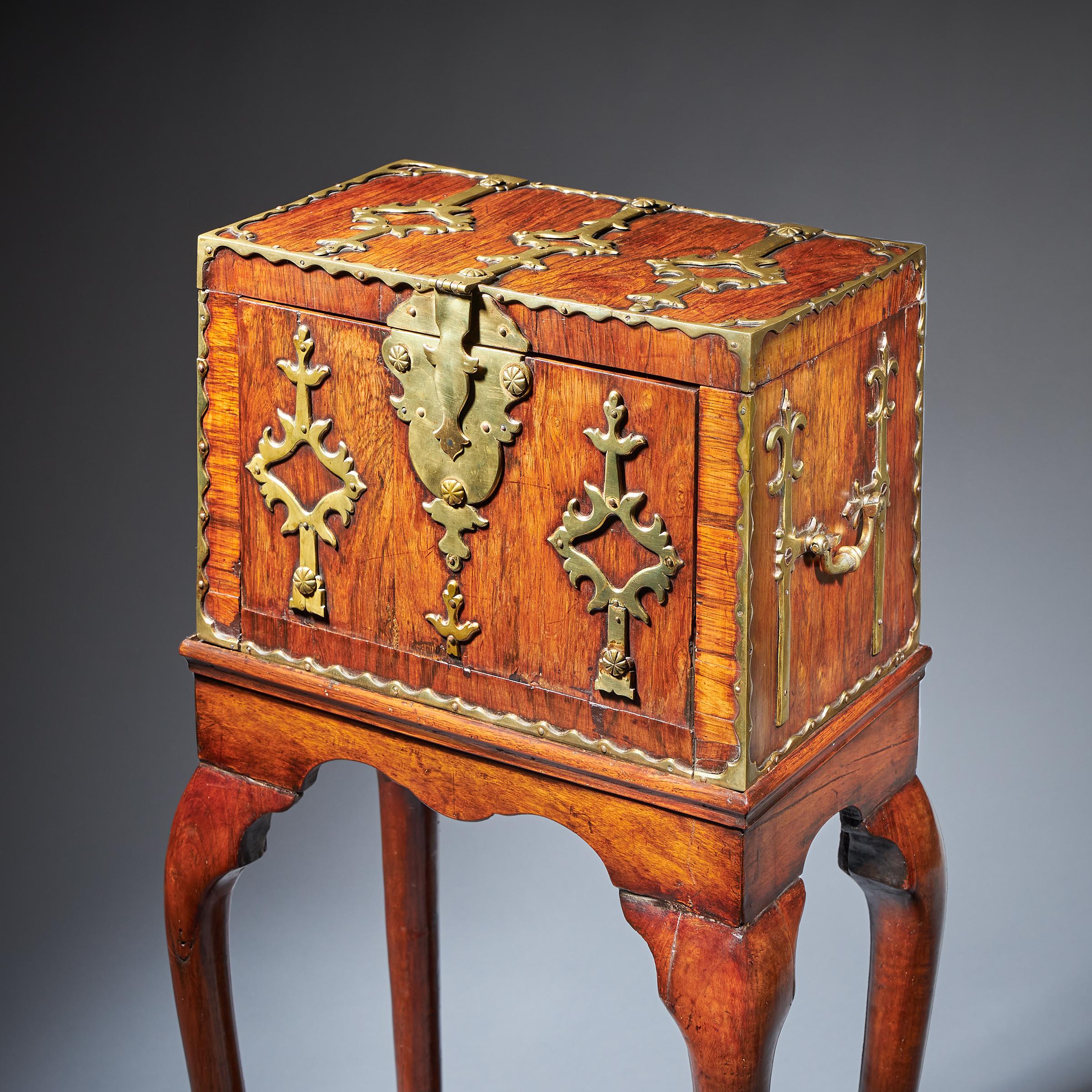 17th Century William and Mary Rosewood Coffre Fort on Stand. Secret Compartments 6