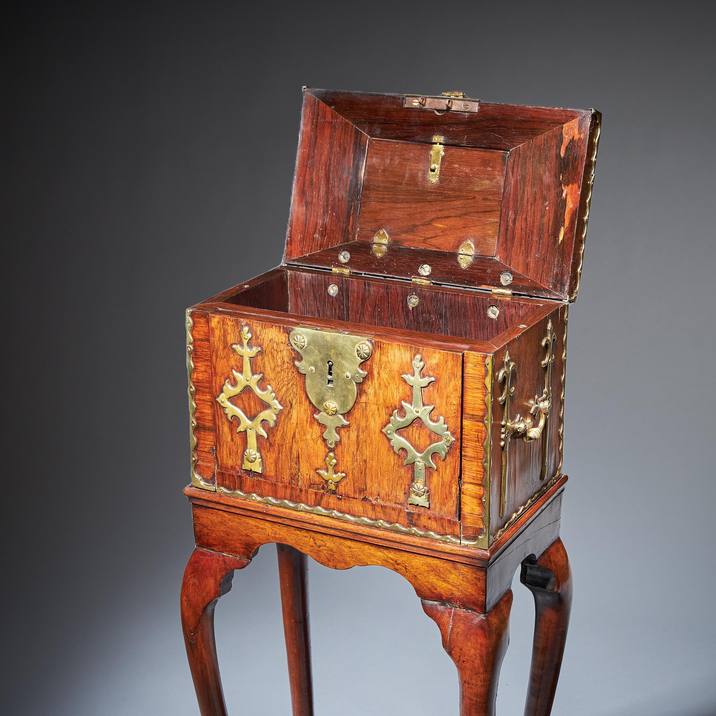 17th Century William and Mary Rosewood Coffre Fort on Stand. Secret Compartments 7