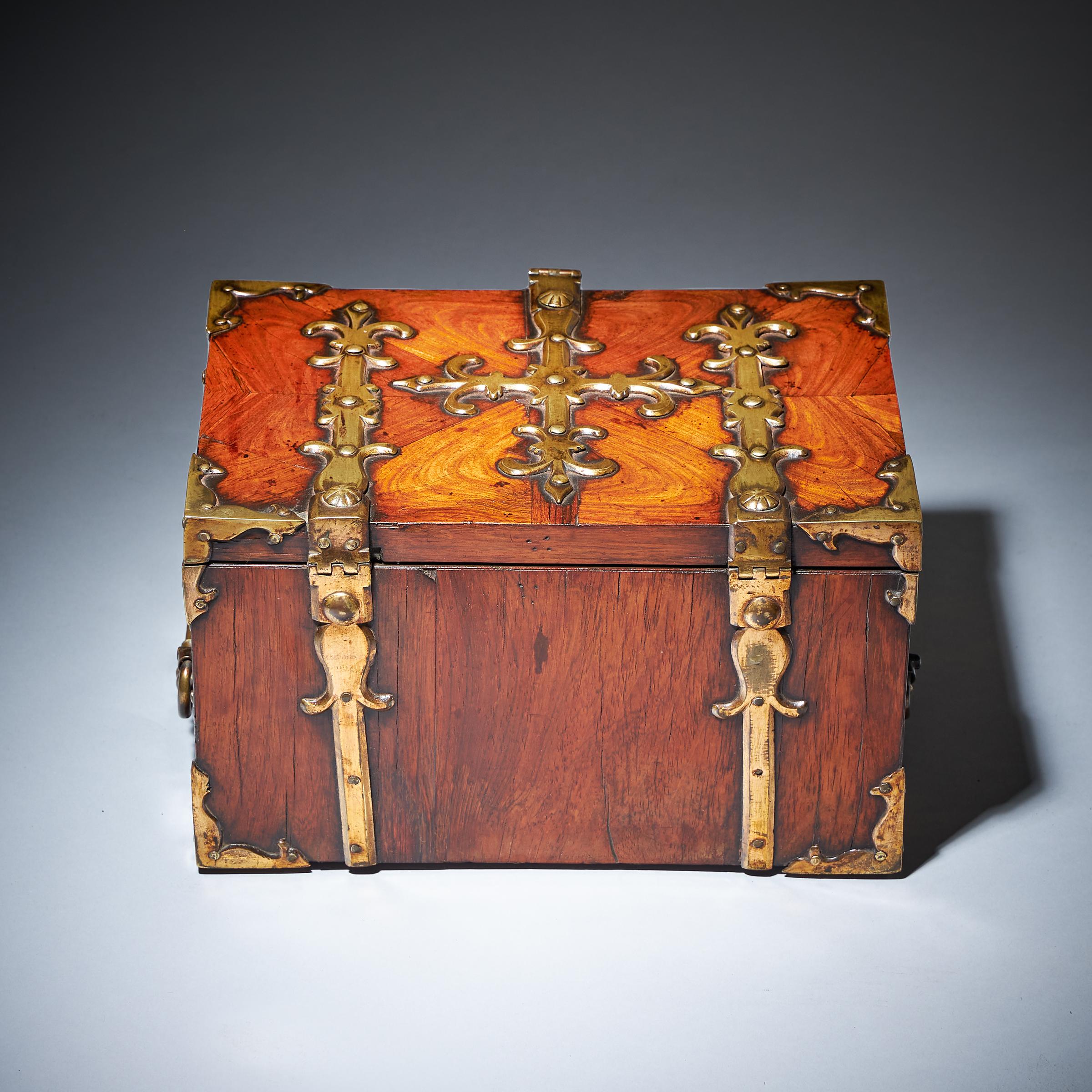 17th-Century Diminutive William and Mary Kingwood Strongbox or Coffre Fort, C. 1690 3