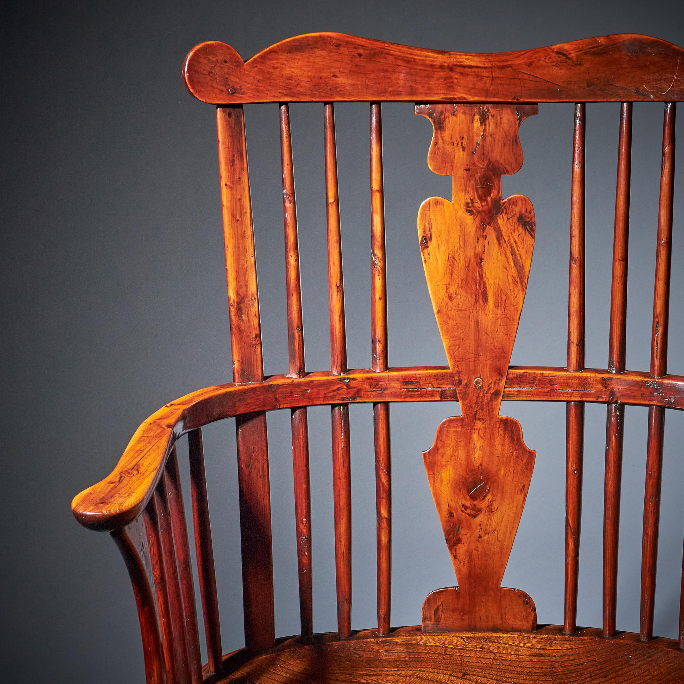 18th Century George III Yew and Elm Thames Valley Comb-Back Windsor Chair 6