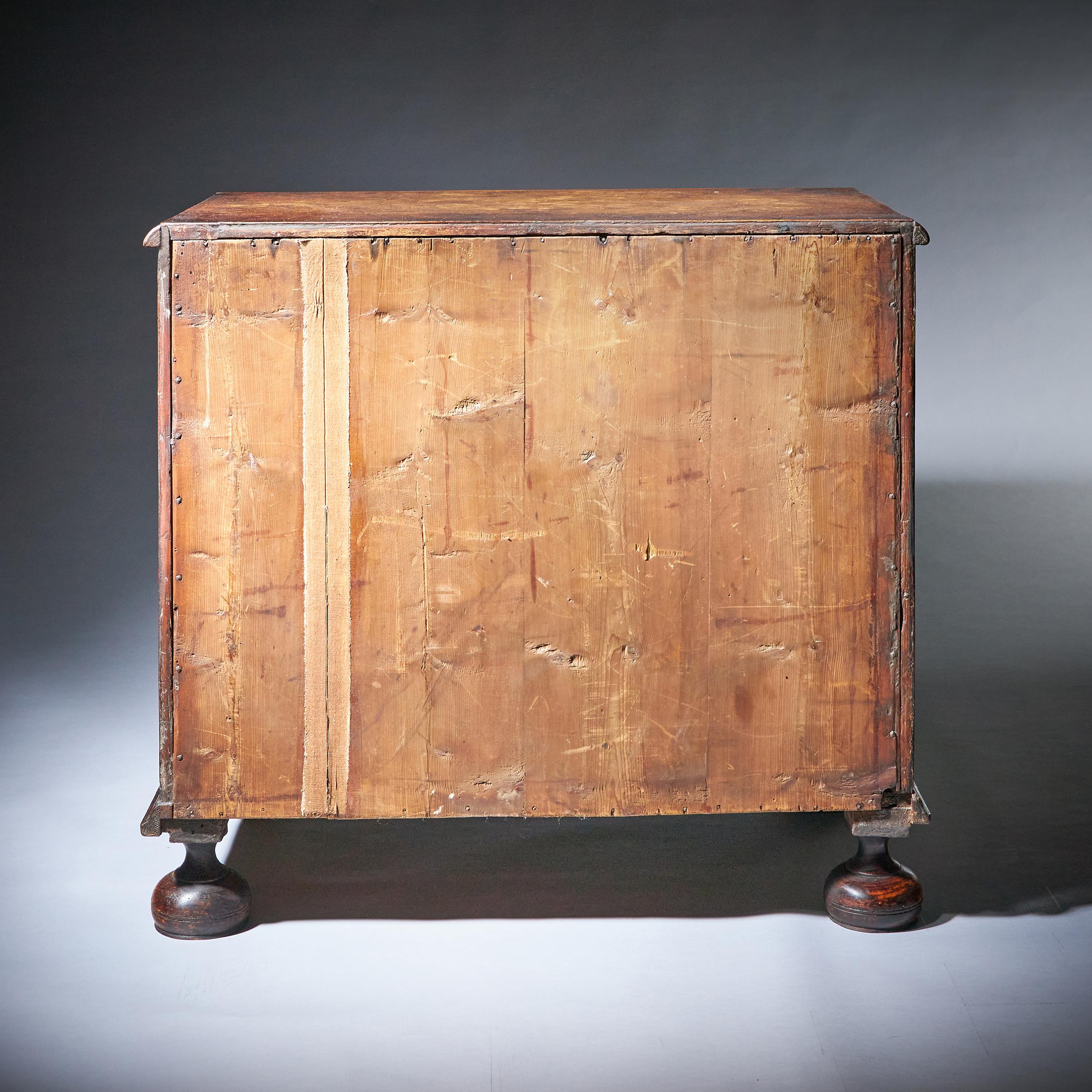 A Fine William and Mary Olive Oyster and Laburnum Chest, Circa 1680-1700 5