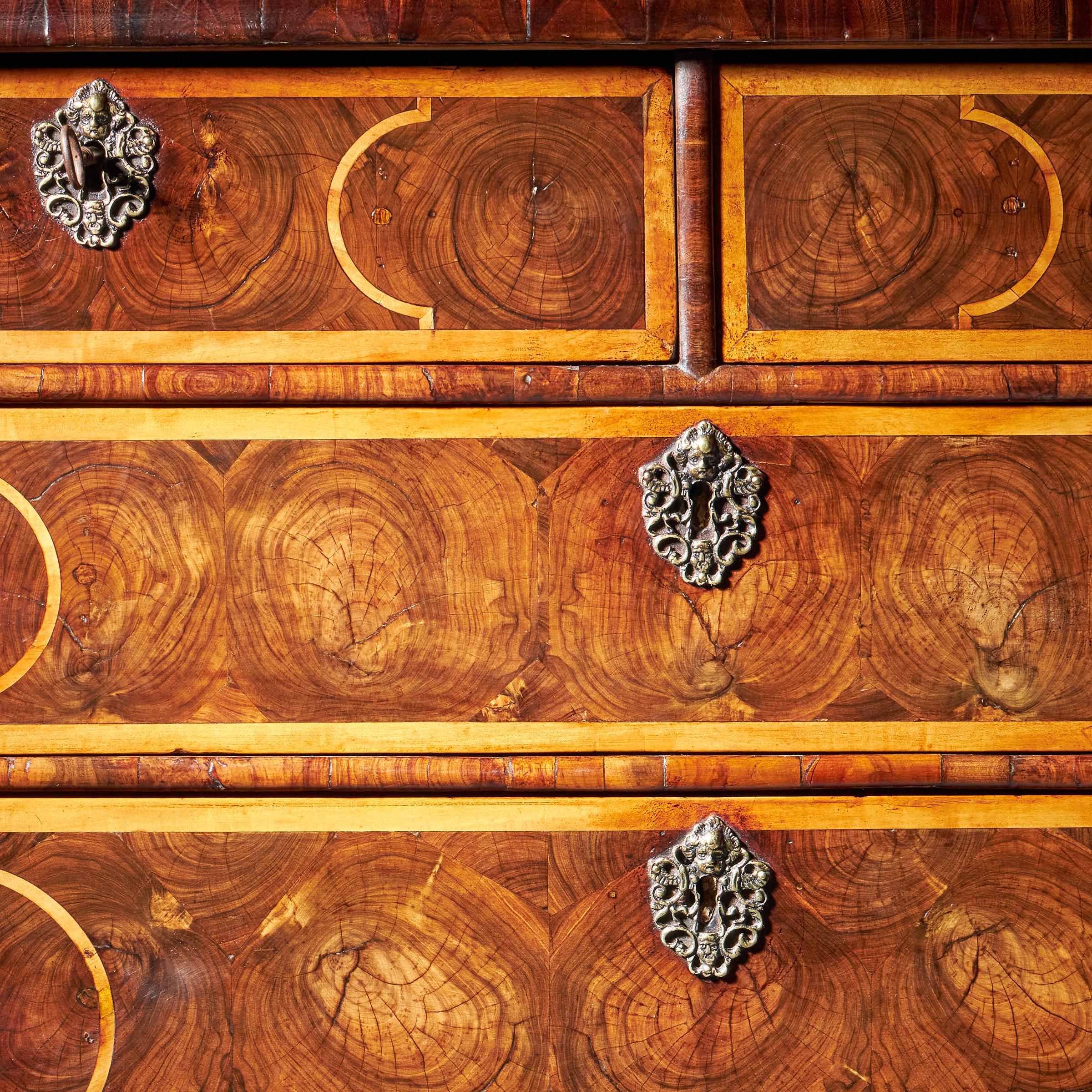A Fine William and Mary Olive Oyster and Laburnum Chest, Circa 1680-1700 7