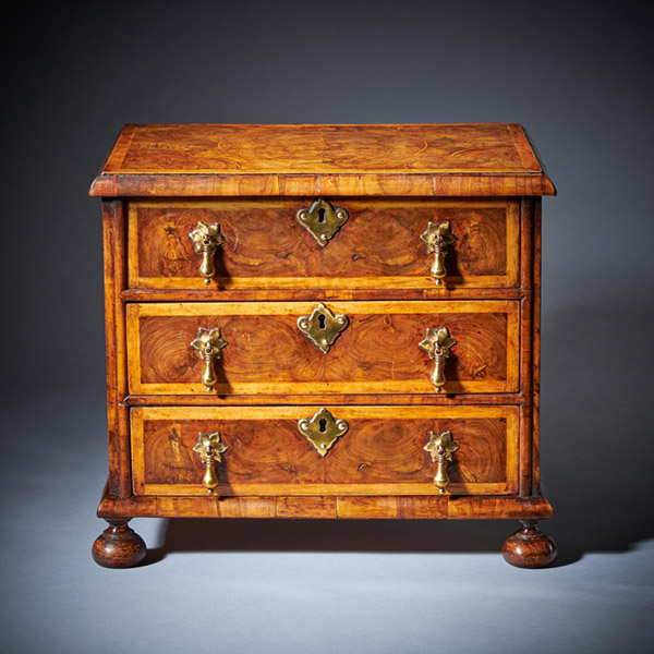 Miniature William and Mary 17th Century Diminutive Olive Oyster Chest C.1690