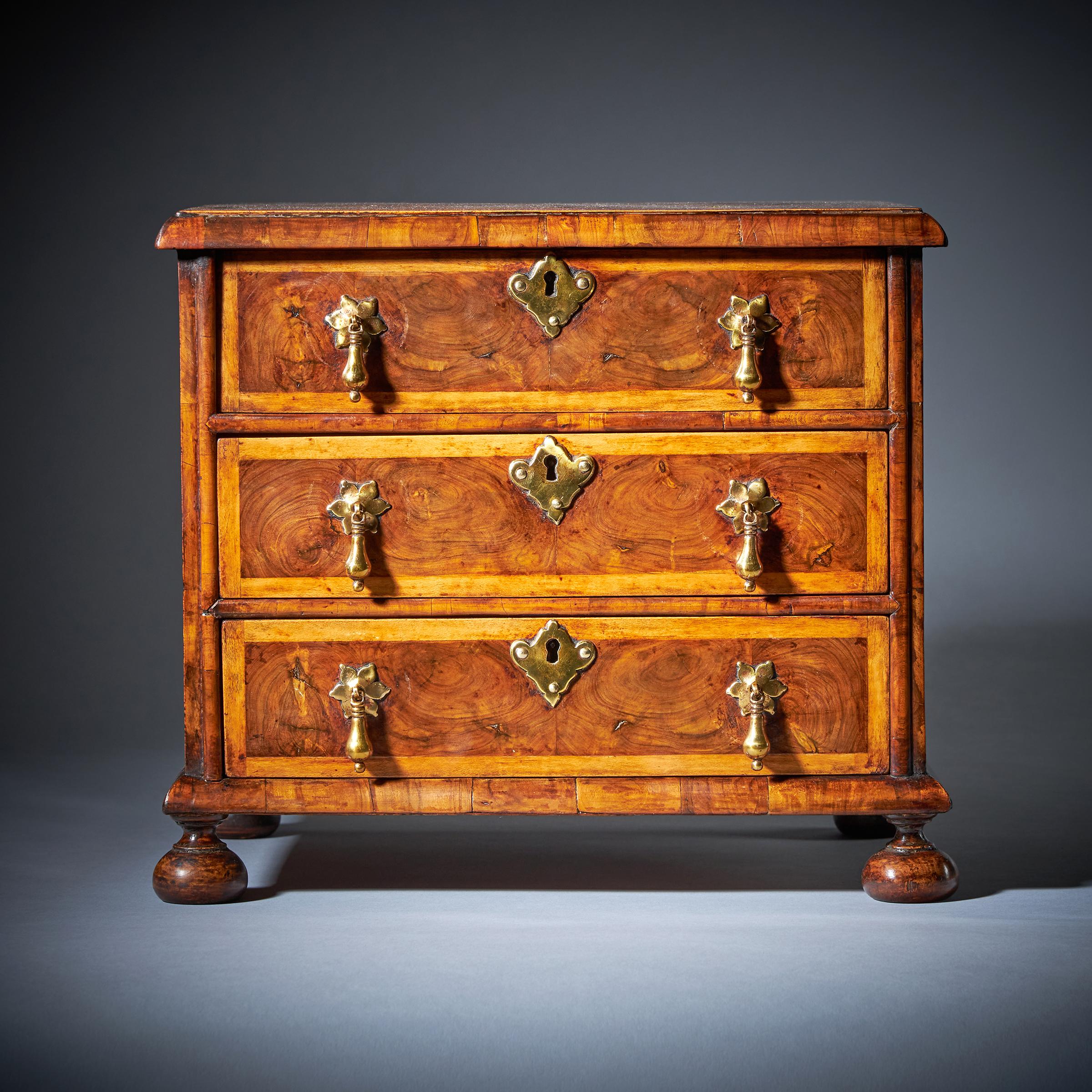Miniature William and Mary 17th Century Diminutive Olive Oyster Chest C.1690 12