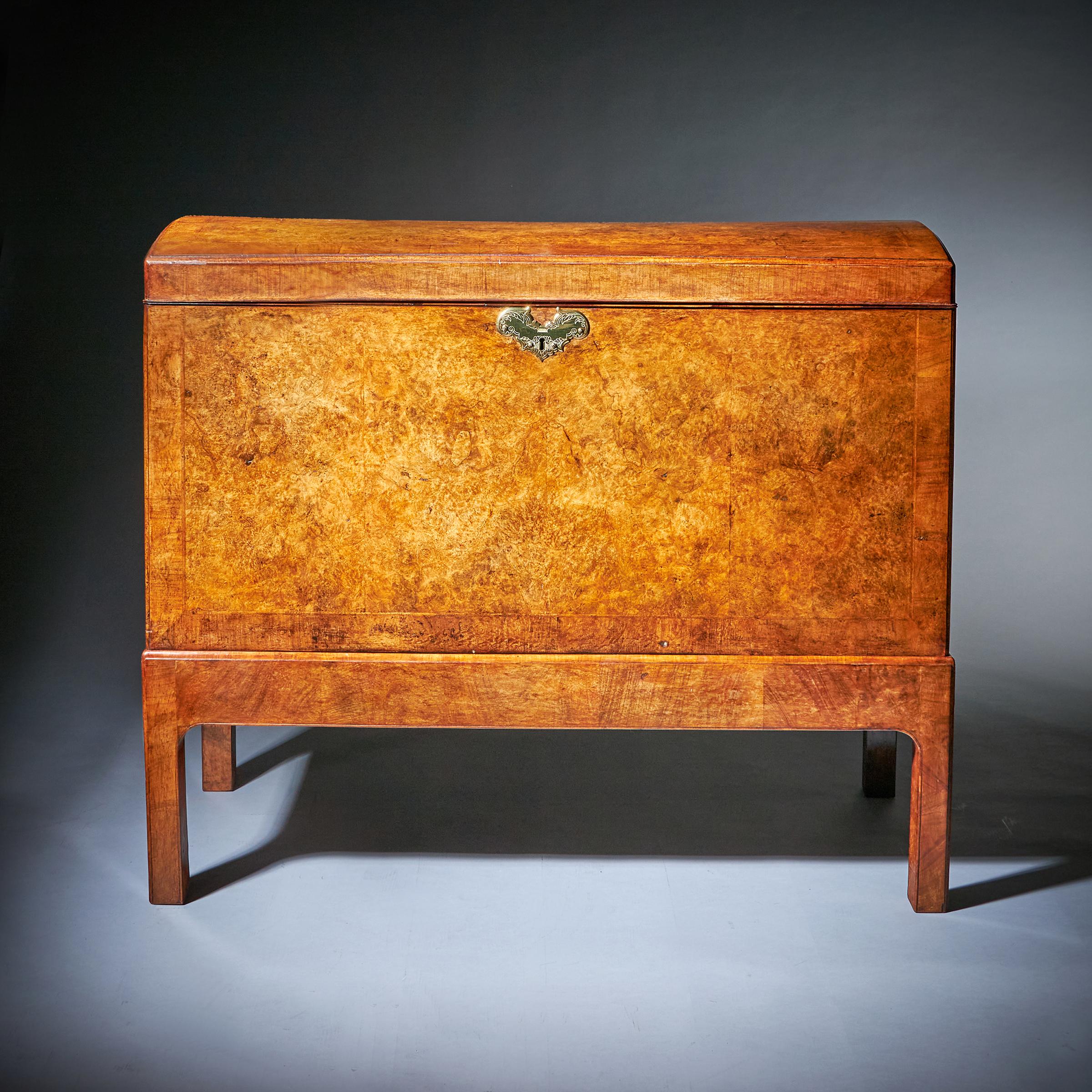 The Mountbatten Early 18th Century George I Burl Walnut Chamber Chest 1