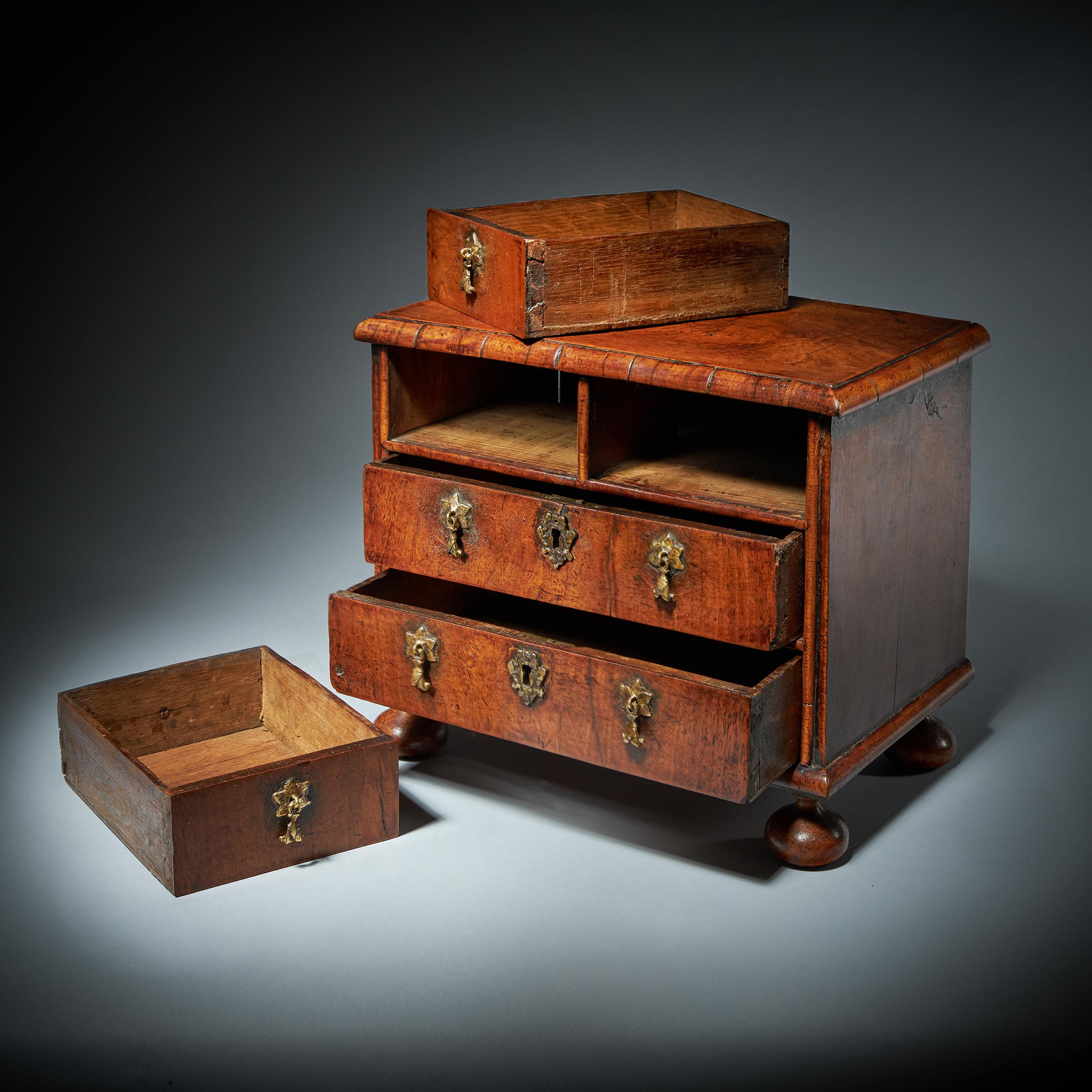Rare 17th Century Miniature William and Mary Walnut Table Top Chest, circa 1690 8
