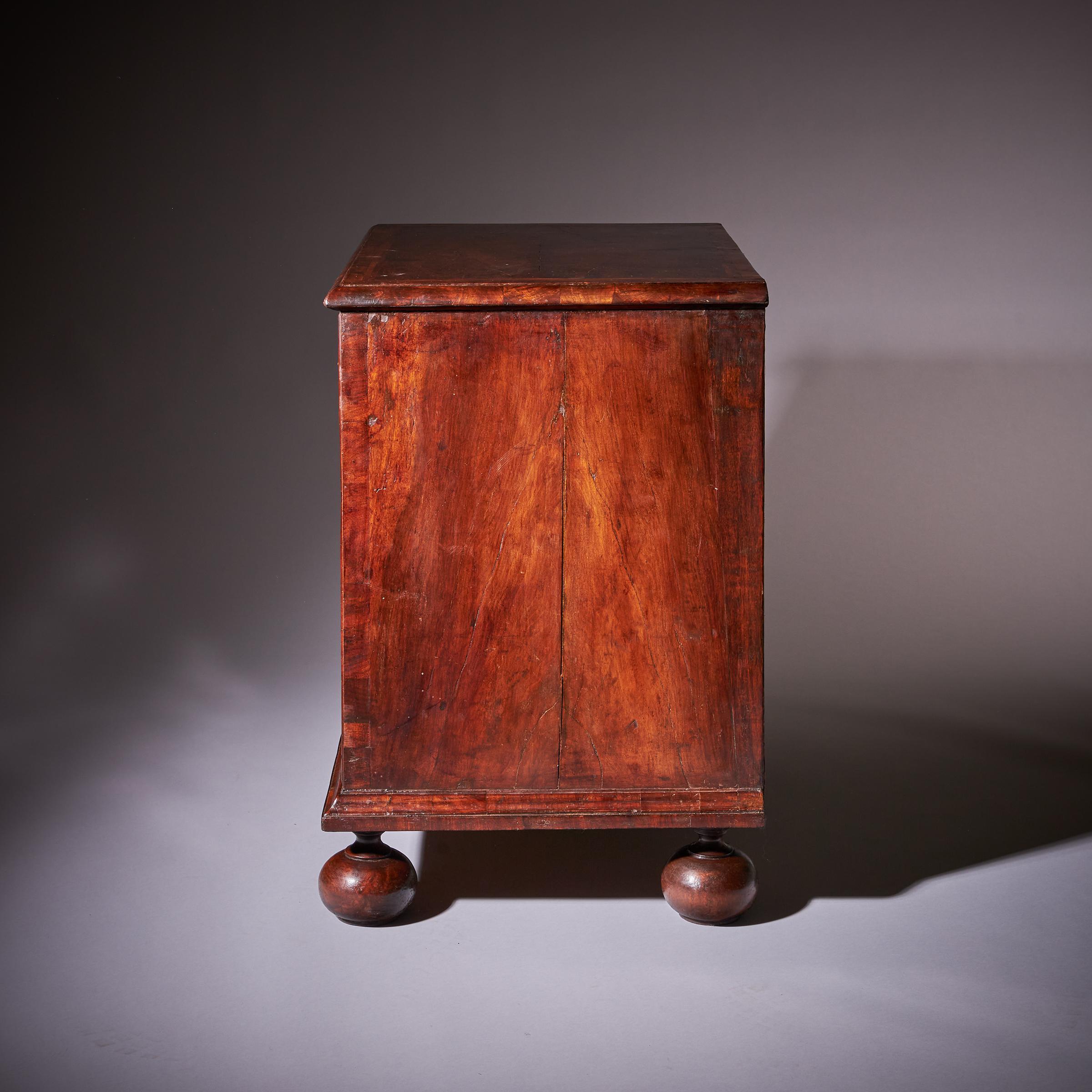 A Small and Rare William and Marry Figured Walnut Chest of Drawers, Circa 1690 4