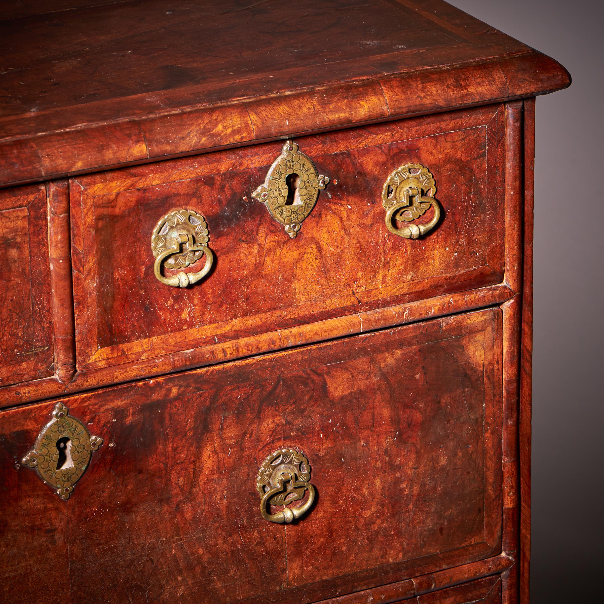 A Small and Rare William and Marry Figured Walnut Chest of Drawers, Circa 1690 9