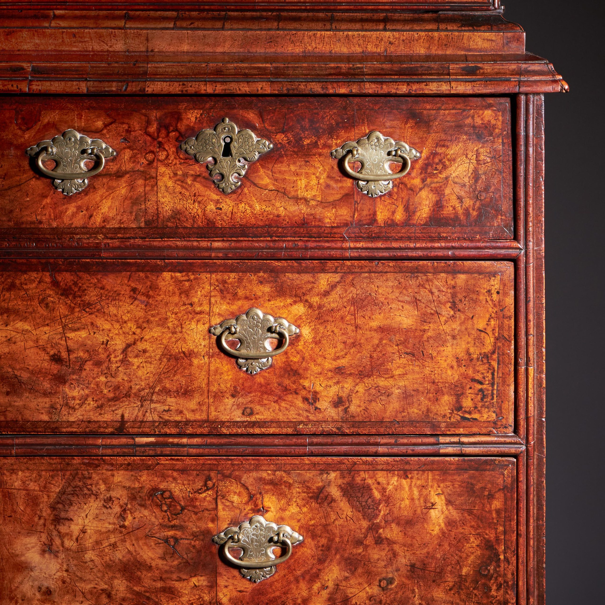 18th Century Queen Anne Burr Walnut mirrored Cabinet on Chest, Circa 1705-1715 10