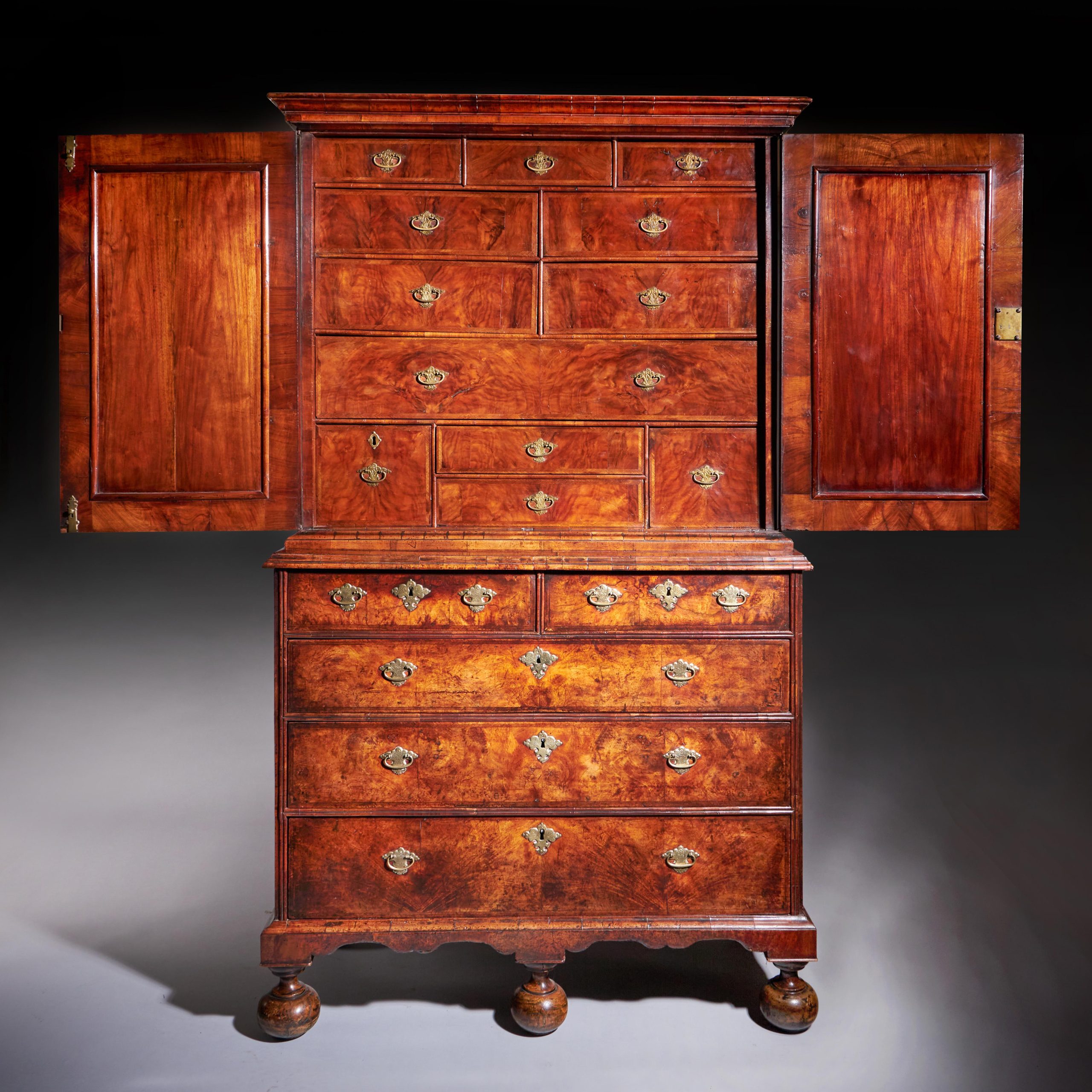 18th Century Queen Anne Burr Walnut mirrored Cabinet on Chest, Circa 1705-1715 2