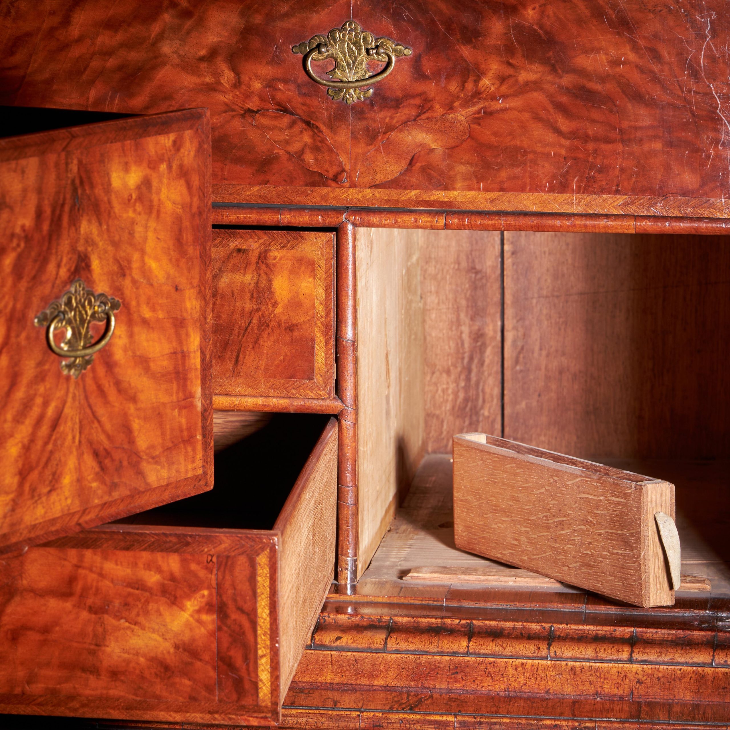 18th Century Queen Anne Burr Walnut mirrored Cabinet on Chest, Circa 1705-1715 6