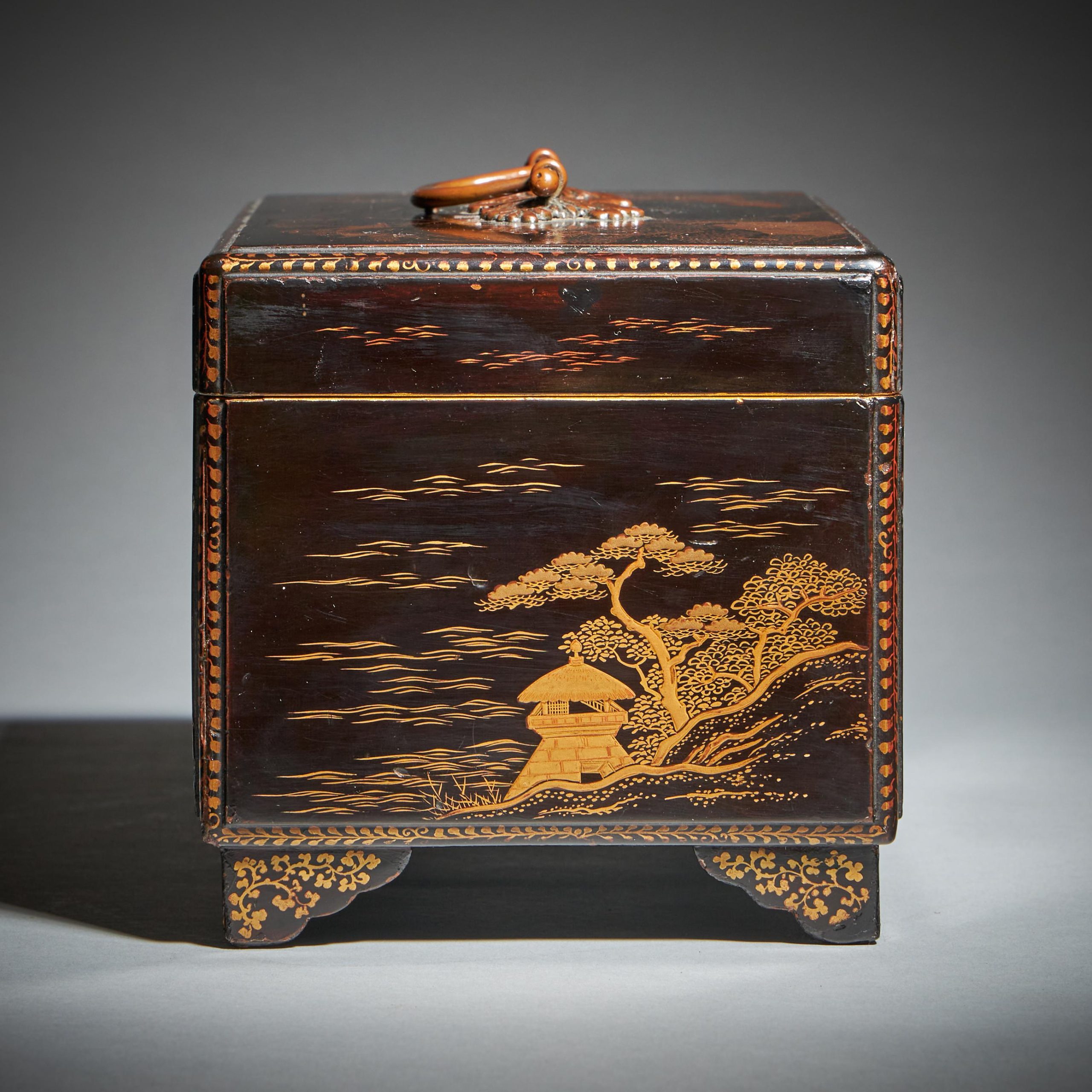 Rare 18th Century George III Lacquer Tea Caddy with Original Lacquer Canisters 6