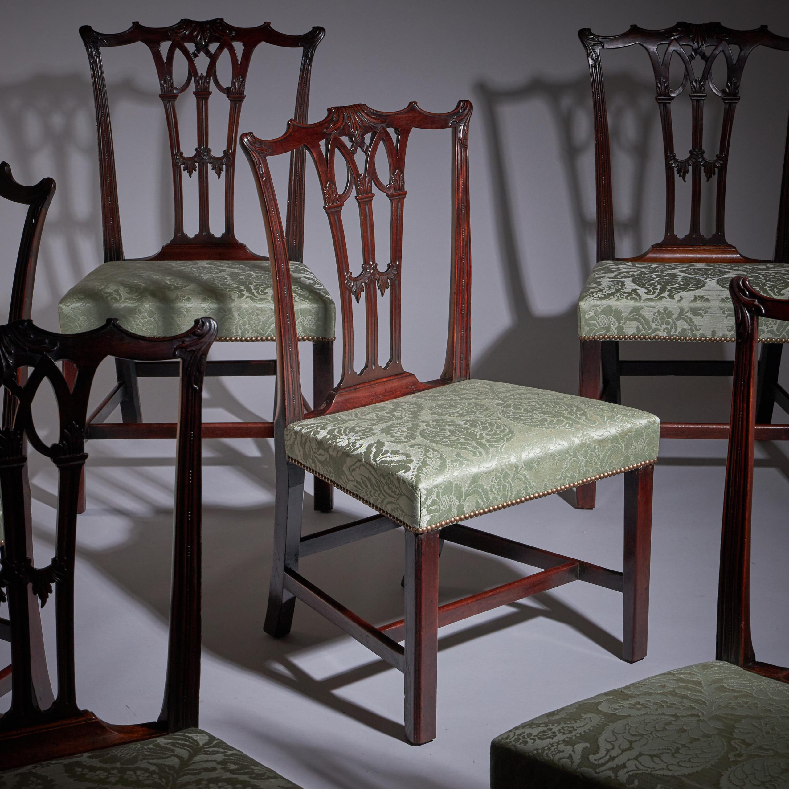 A Fine Set of Six George III 18th Century Gothic Chippendale Dining Chairs, 1760 3