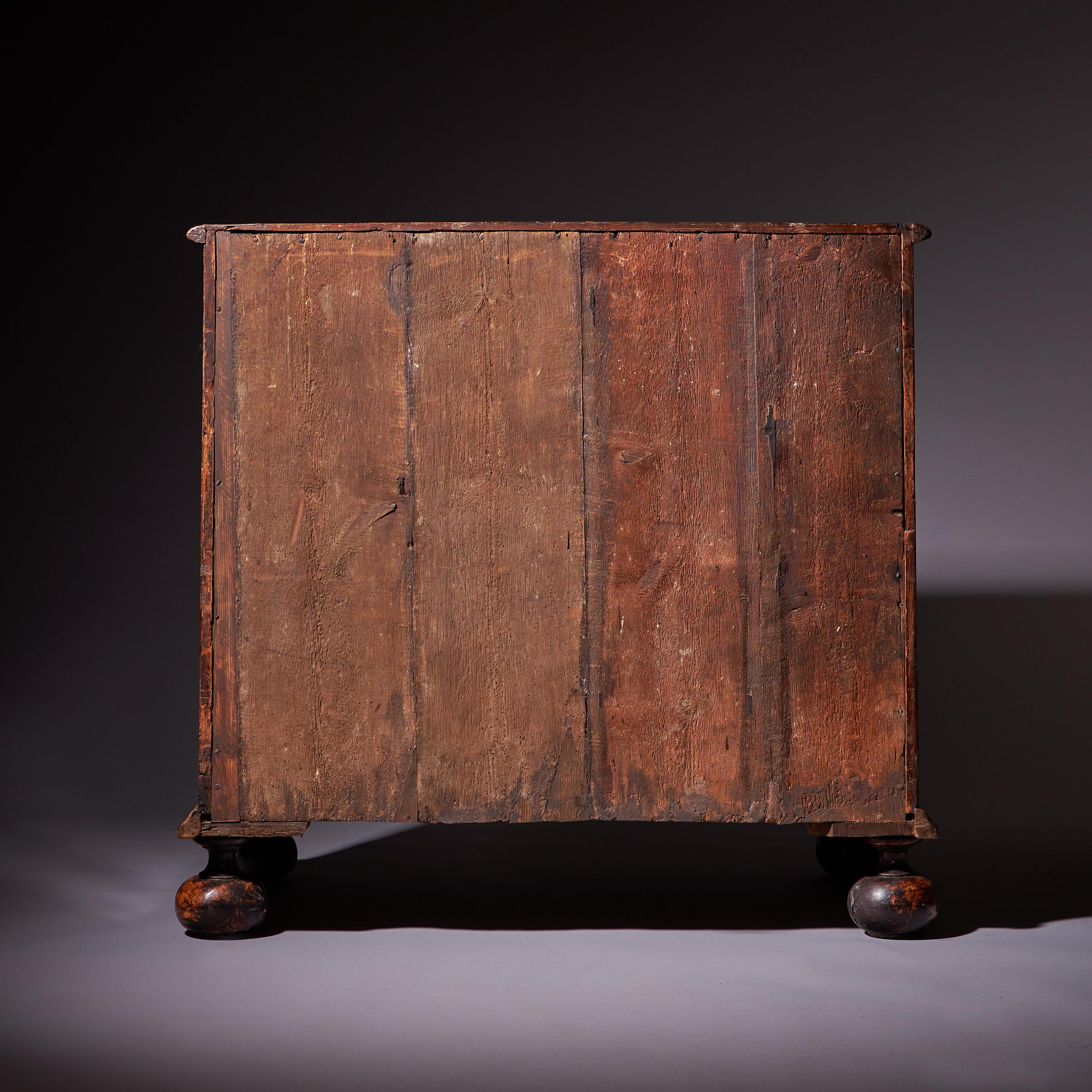 Important 17th Century William and Mary Bur Pollard Oak Chest of drawers 17