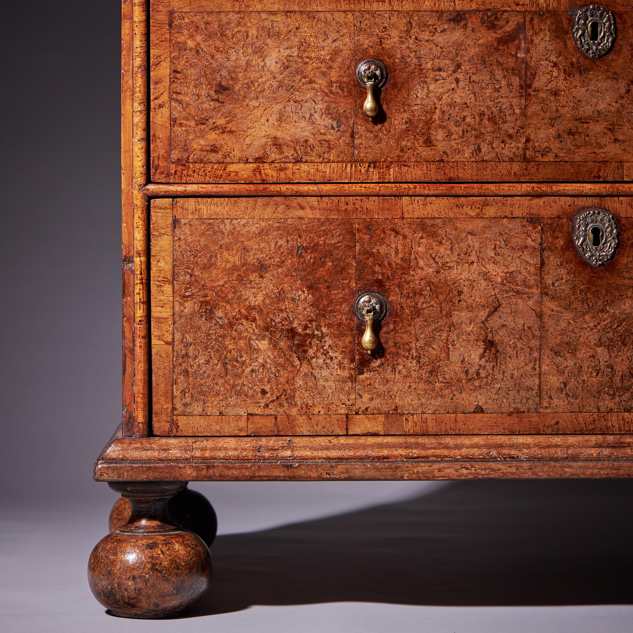 Important 17th Century William and Mary Bur Pollard Oak Chest of drawers 4