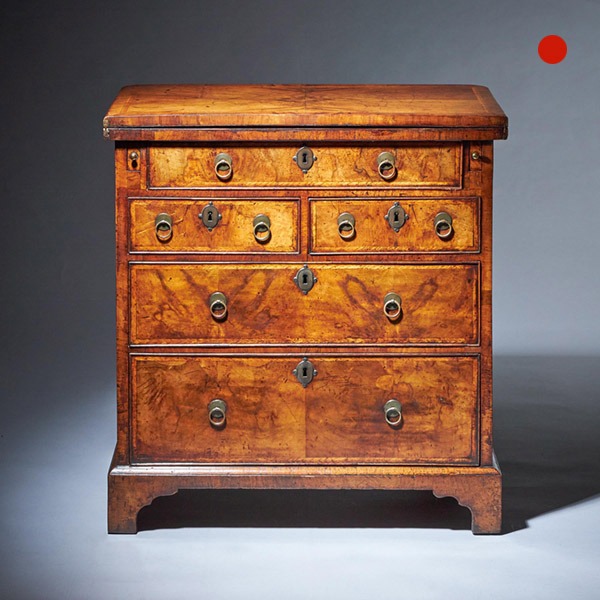 Early 18th Century George I Figured Walnut Bachelors Chest, C.1720-1730