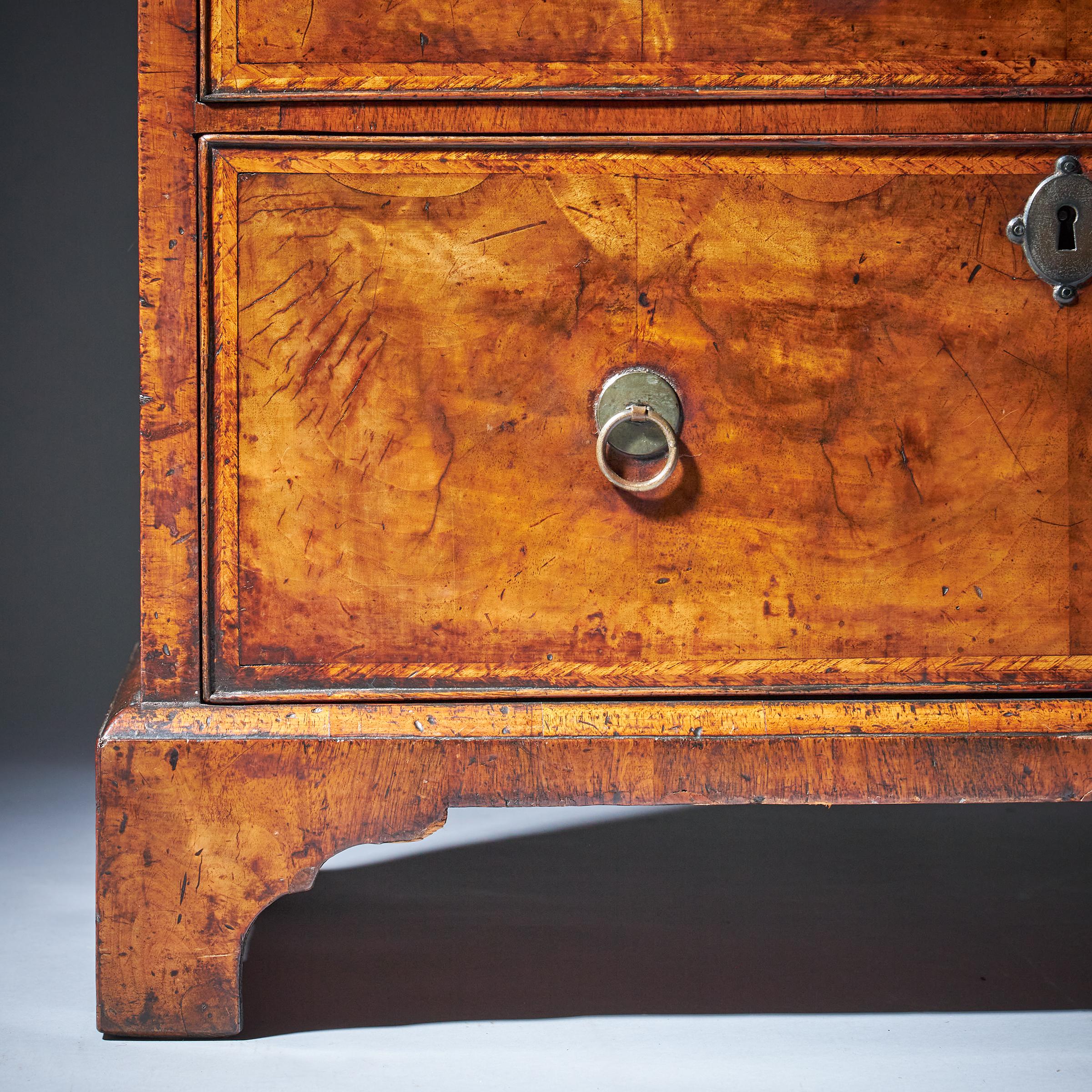 Early 18th Century George I Figured Walnut Bachelors Chest, C.1720-1730 5