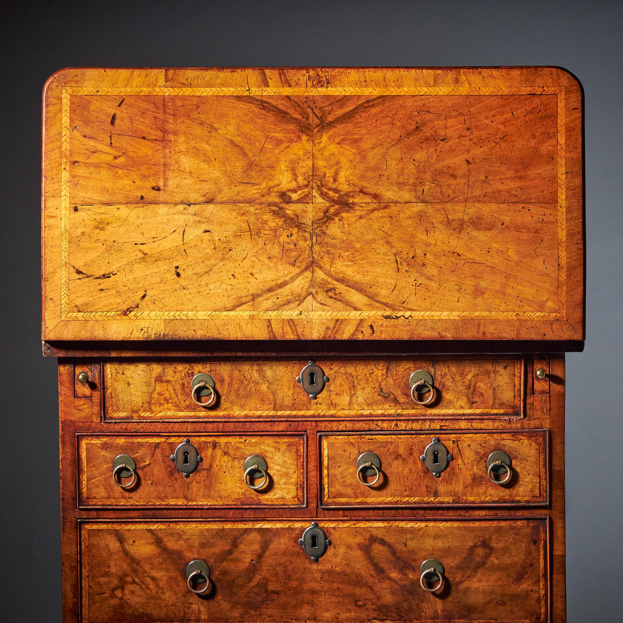 Early 18th Century George I Figured Walnut Bachelors Chest, C.1720-1730 6