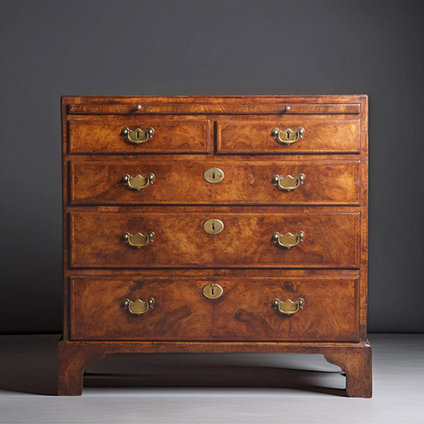 A George I 18th Century Figured Walnut Caddy Chest of Drawers, Circa 1720-1730